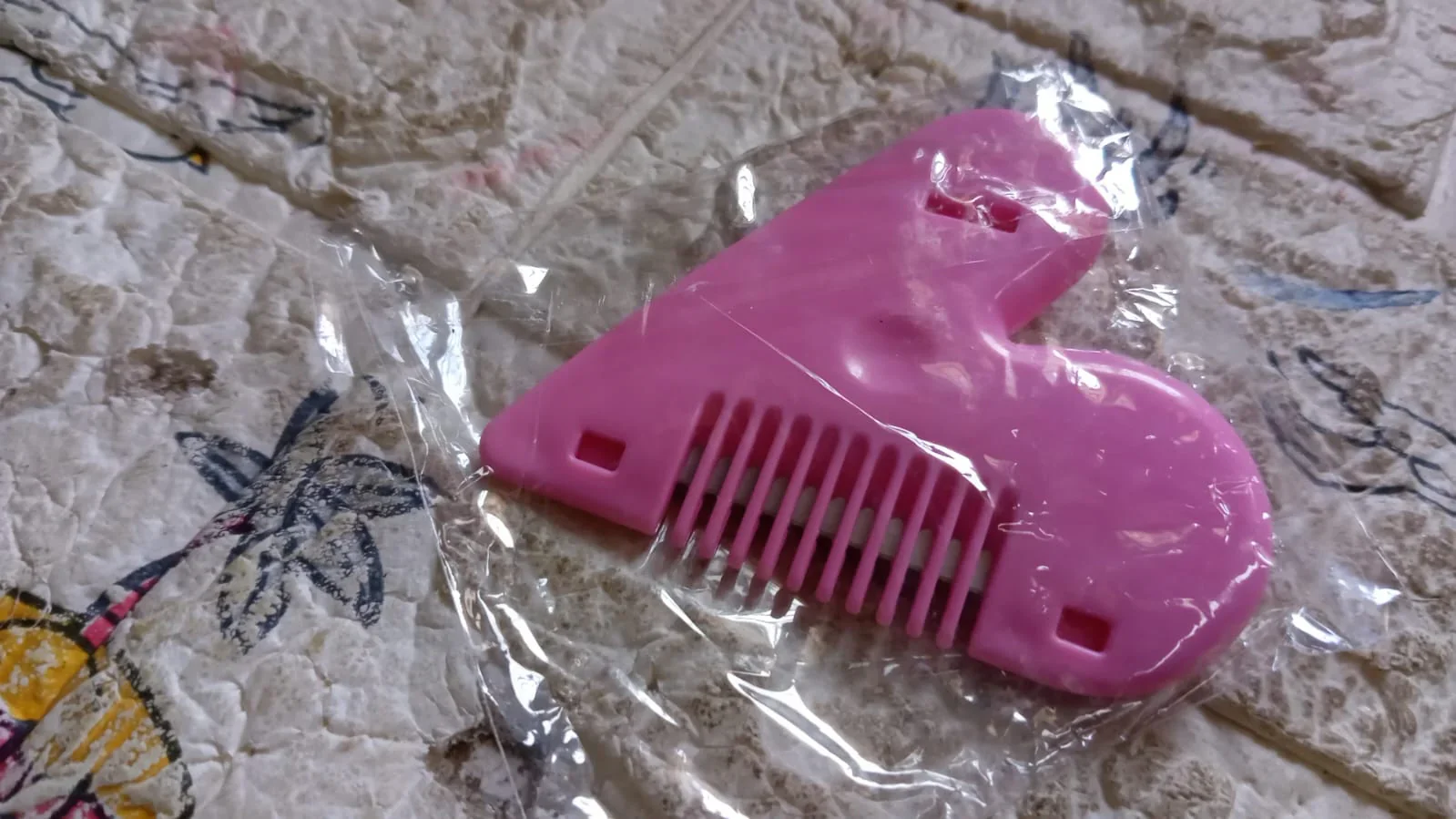 0361 Heart Shape Plastic Hair Cutting Scissors for Baby (1 Pc ) - Image 3