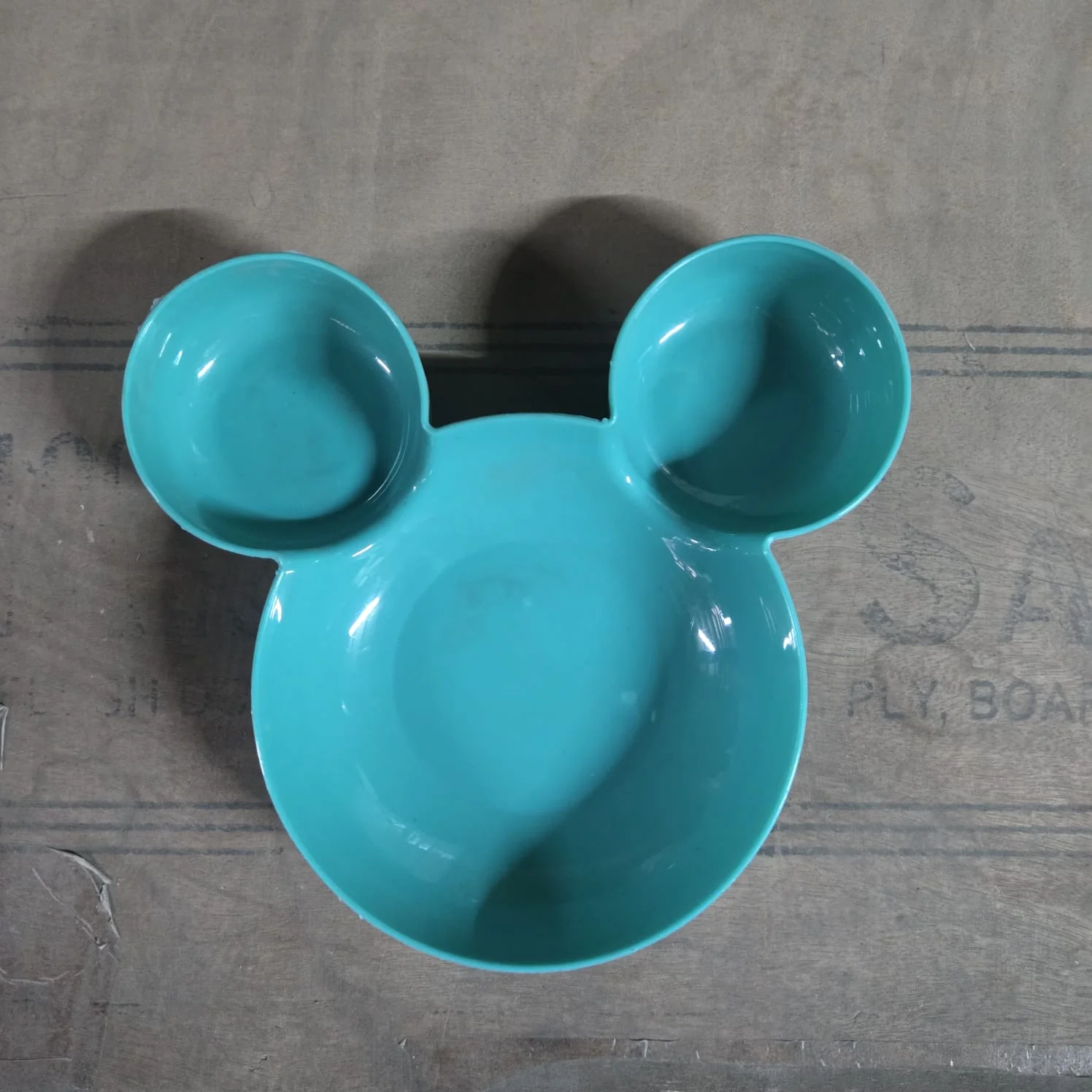 0843 Mickey Shaped Kids/Snack Serving Sectioned Plate - Image 8