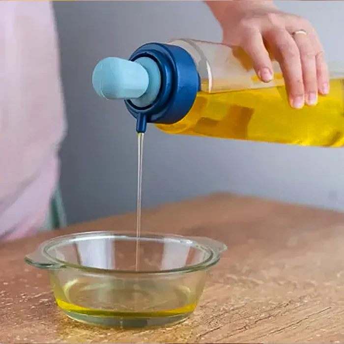 10138 2 in 1 Transparent oilar dispenser with Silicone Oil Dropper Nozzle (1 Pc / With Brush / 1 Ltr.) - Image 5