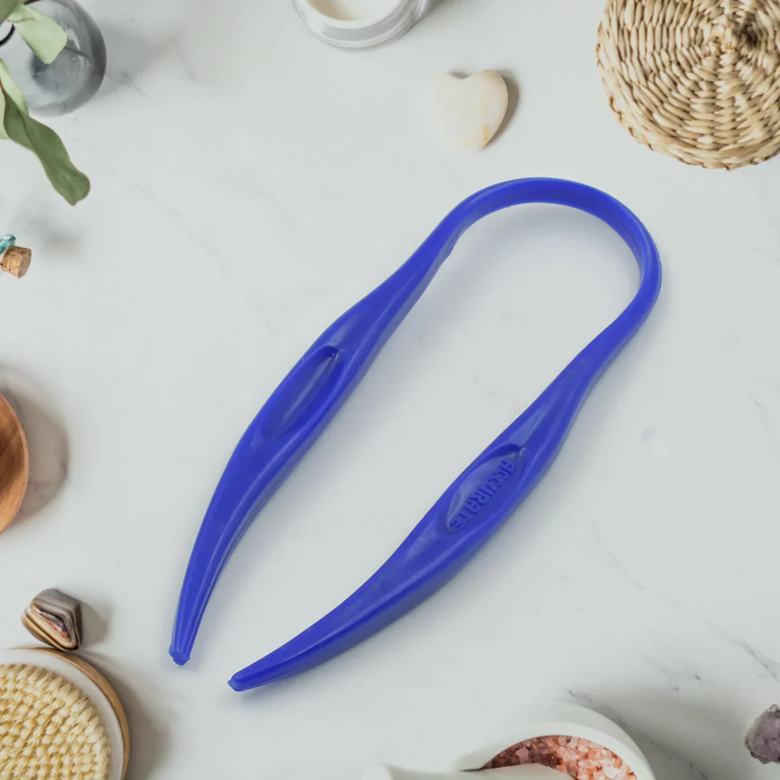 12595 Plastic Tongue Cleaner For Kids & Adults - Image 5