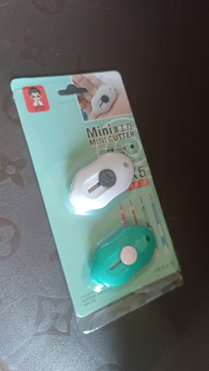 15247 Mini Cloud Shape Cutter Portable Cute Box Cutter (2 Pcs Set) - Image 7