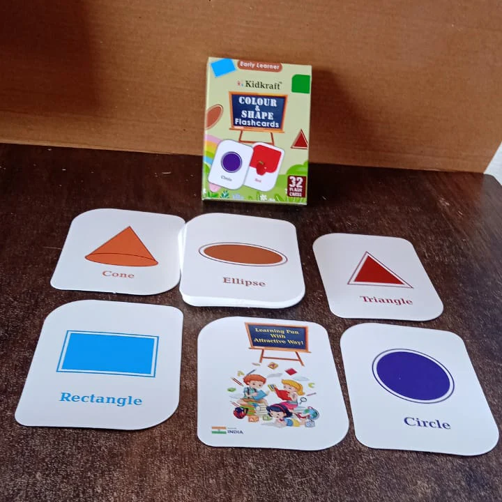 19156 Kidkraft Early Learner 32-Piece Color & Shape Flashcard Set - Image 8