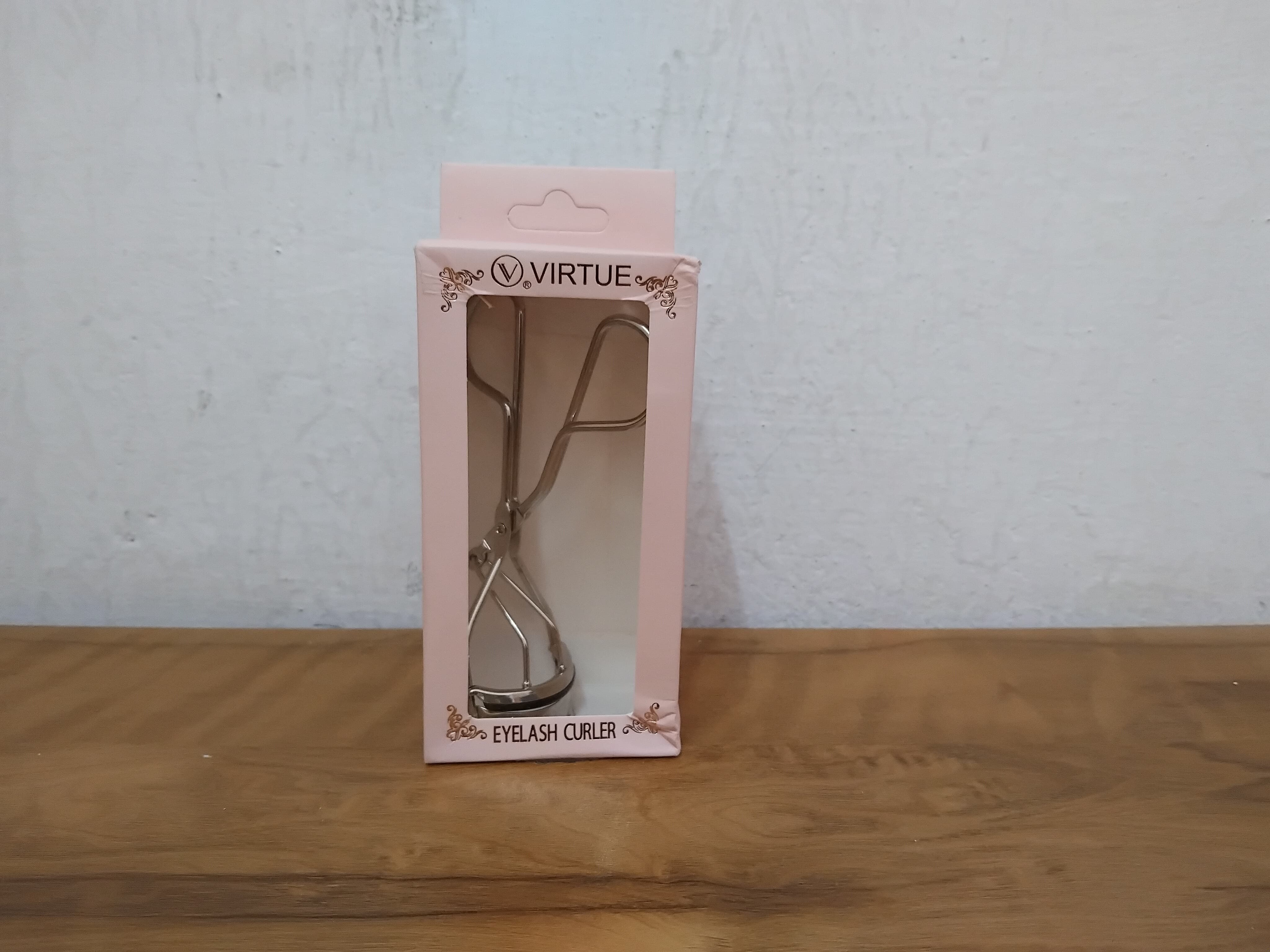3290 Virtue Eyelash Curler Delicate Eyelashes Curling Makeup Tool 1 Piece - Image 12