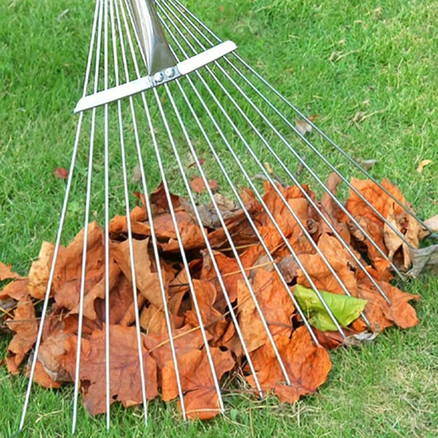 7599 115-152 CM Rake for Gardening, Stainless Steel Telescopic Garden Rake for Quick Clean Up of Lawn and Yard, Adjustable Rake Claws Spacing Garden Broom with Long Handle for Clean Leaves (MOQ :- 12 pc) - Image 6