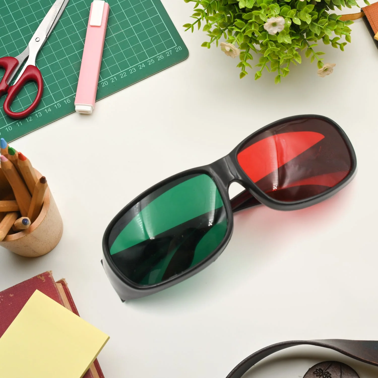 8774 UV Protected Sunglasses, classic Sunglasses for Men & Women, Lightweight, Both Outdoor and Indoor Use (1 Pc ) - Image 6