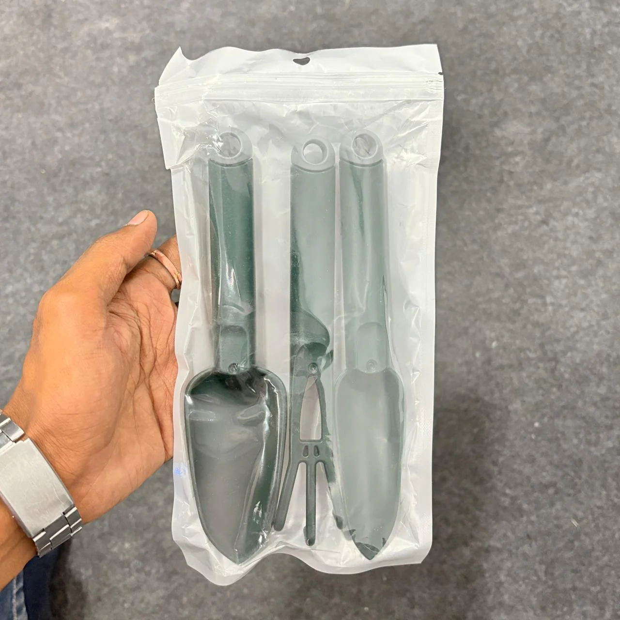 9147 Heavy Duty Garden Trowel – Mini Gardening Tool for Digging, Planting & Potting - Image 9