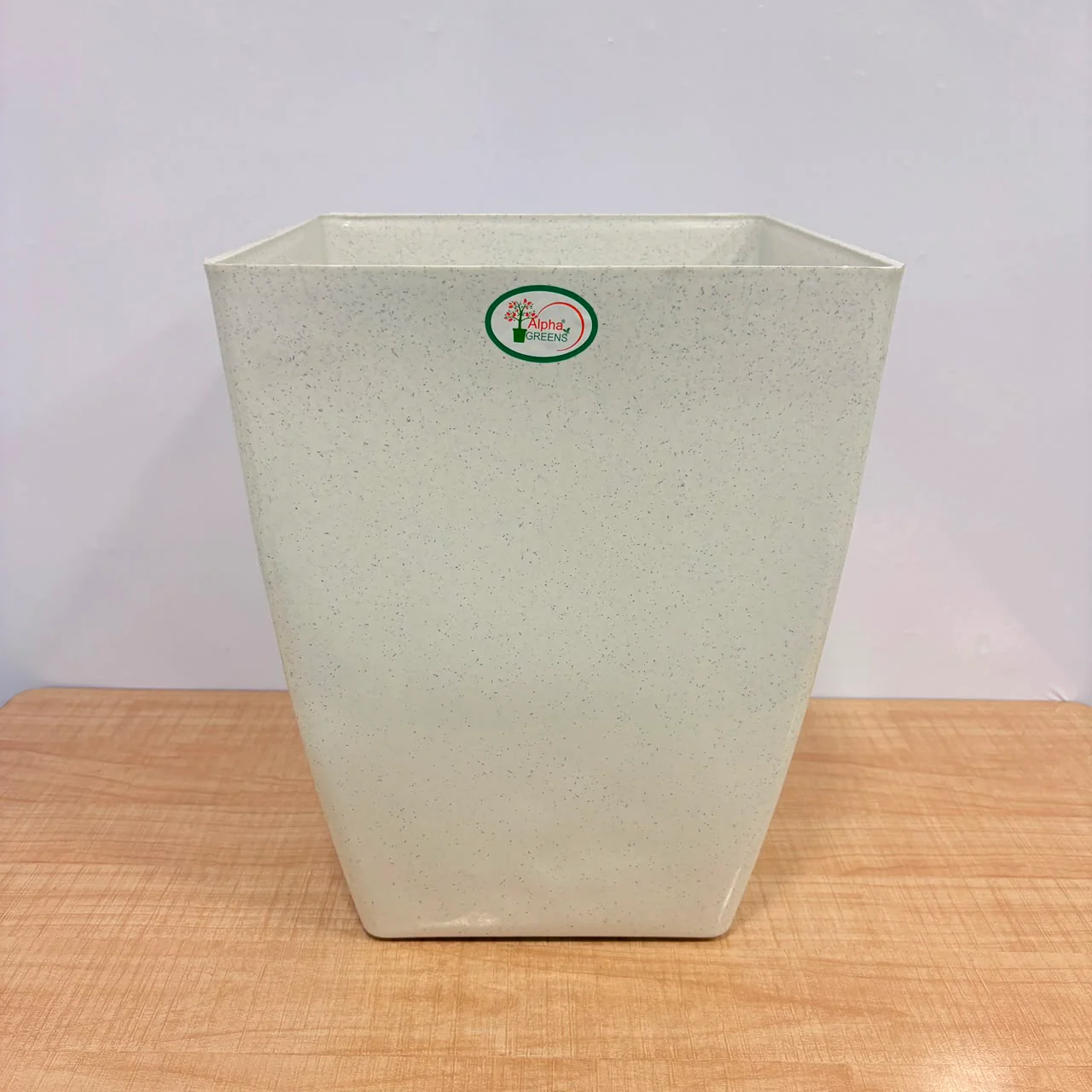 A06544 Alpha Greens 18-Inch Square Premium Plastic Planter Pot (White/Speckled) - Image 2