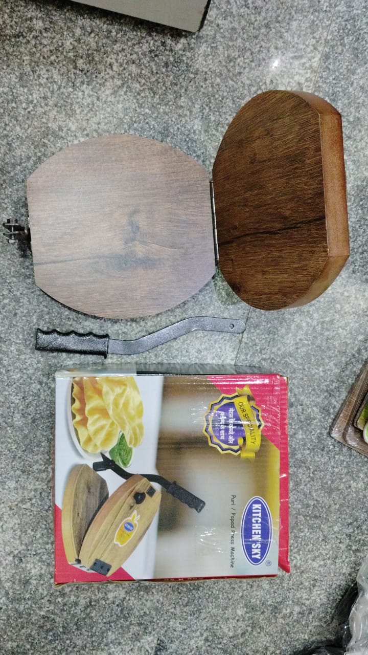 AM0909 Wooden Roti Maker Press Machine With Handle for Kitchen - Image 4