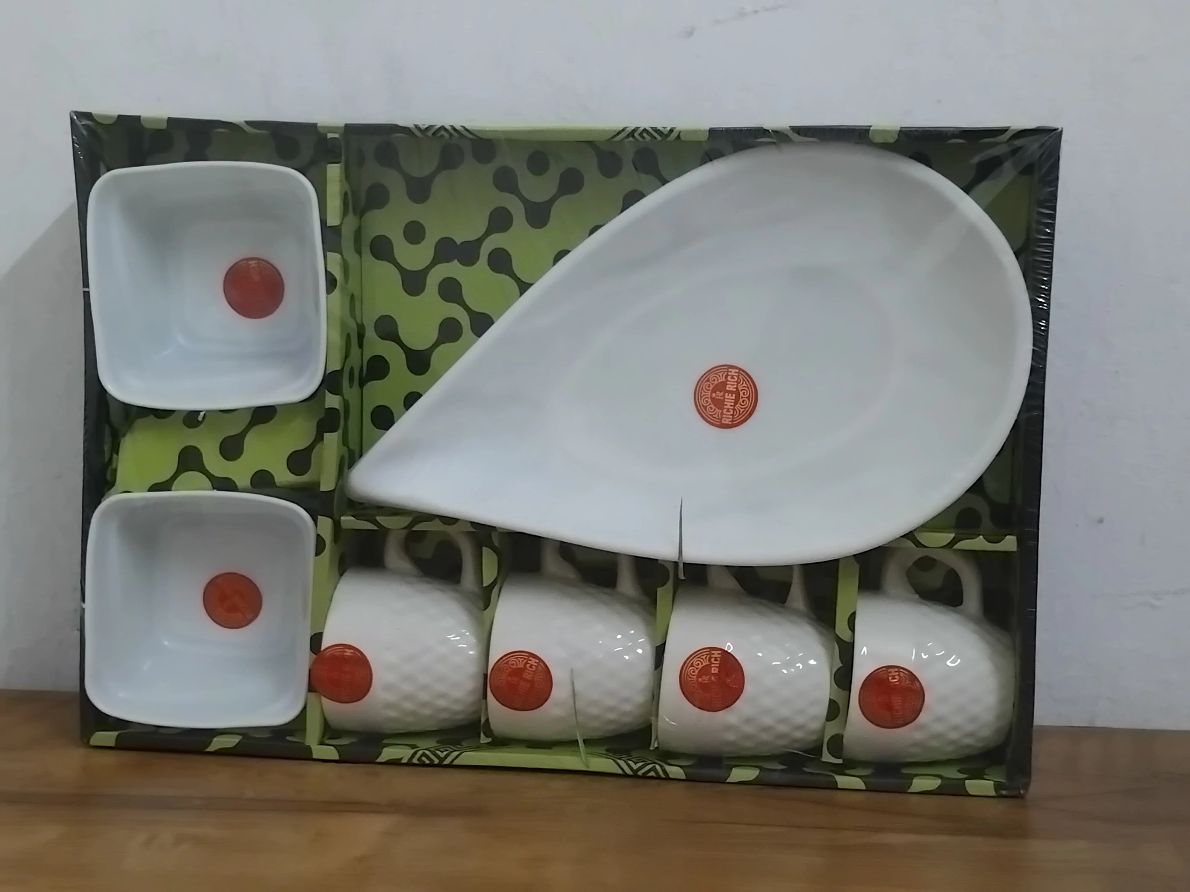 AM3098 Bombay Bliss Ceramic 4 piece Cup, Plastic 2 Piece Bowl & 1 Piece Platter Set Of 7 Piece - Image 6