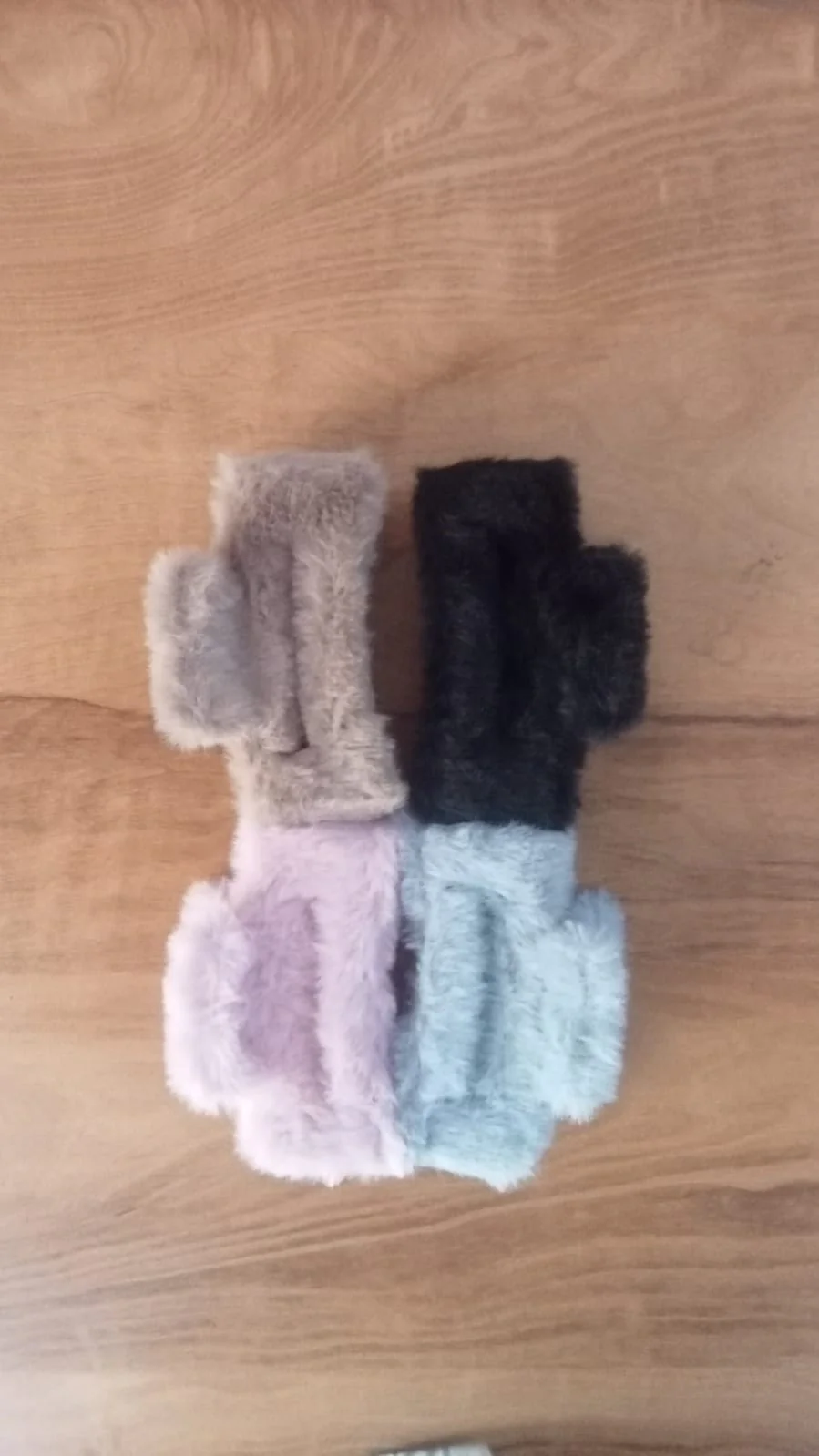 AM1155 Fur Hair Square Butterfly Claw Clips - Image 5