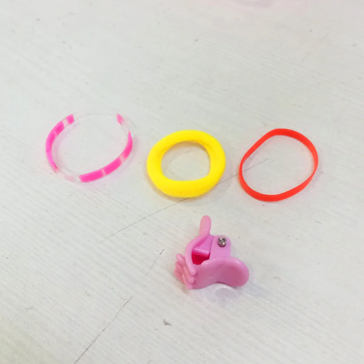AM1192 Cute Mini donut round hair accessories gift box - Image 4