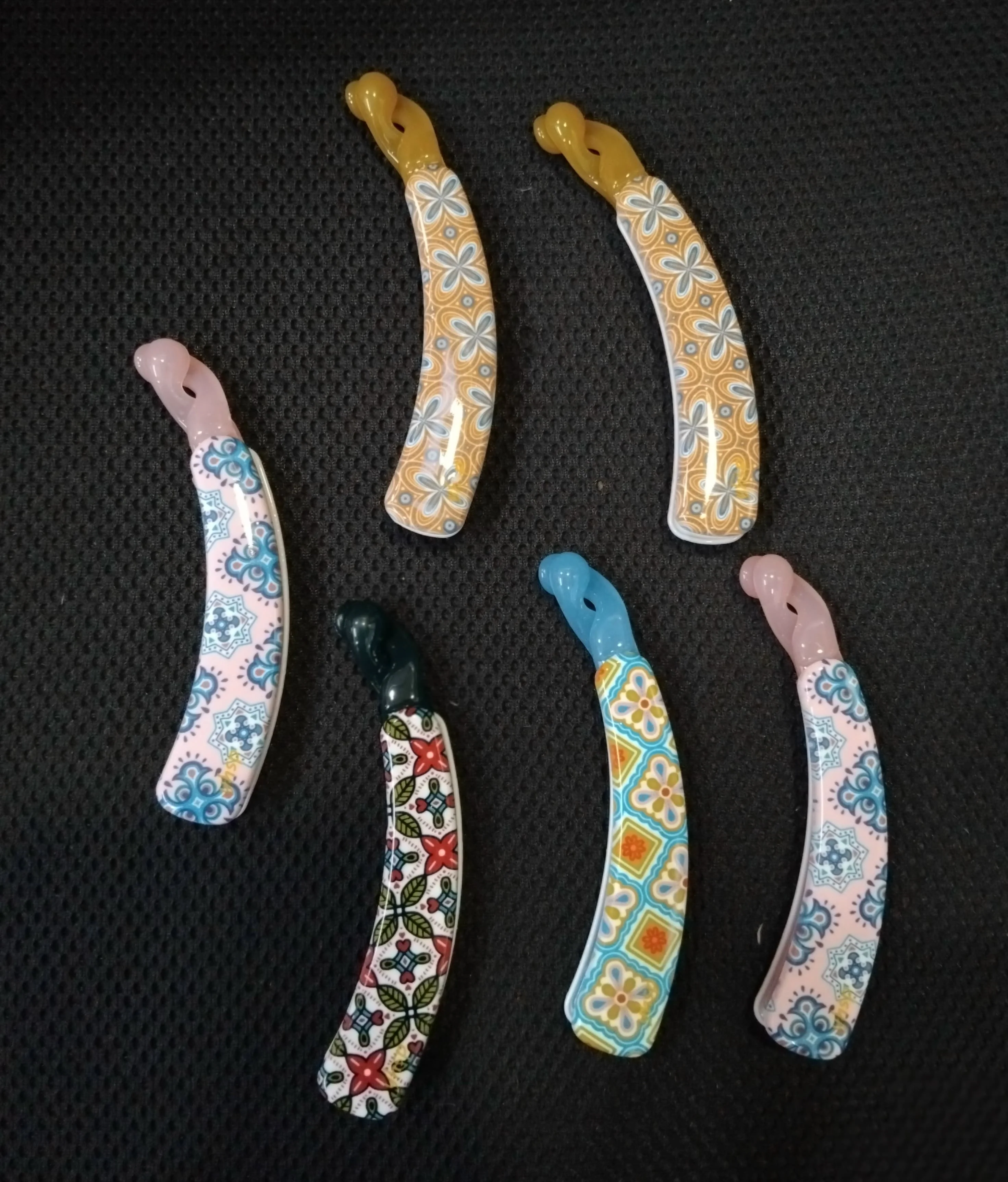 AM1232 Banana Clips For Women's Girls Multiprints Pack Of 1 Pcs - Image 6