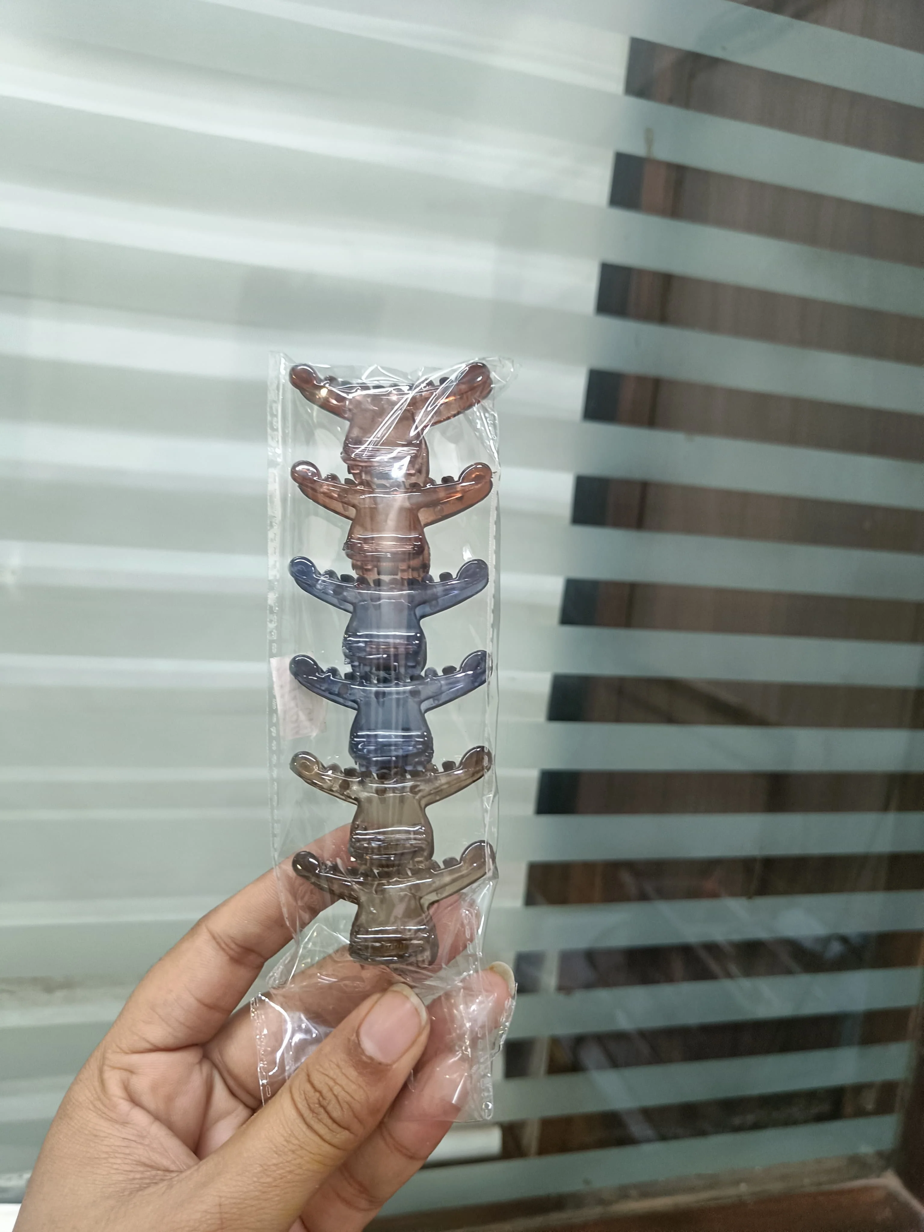 AM1235 Zillon multicolur Transparent Hair Claw Clips 6pcs - Image 8