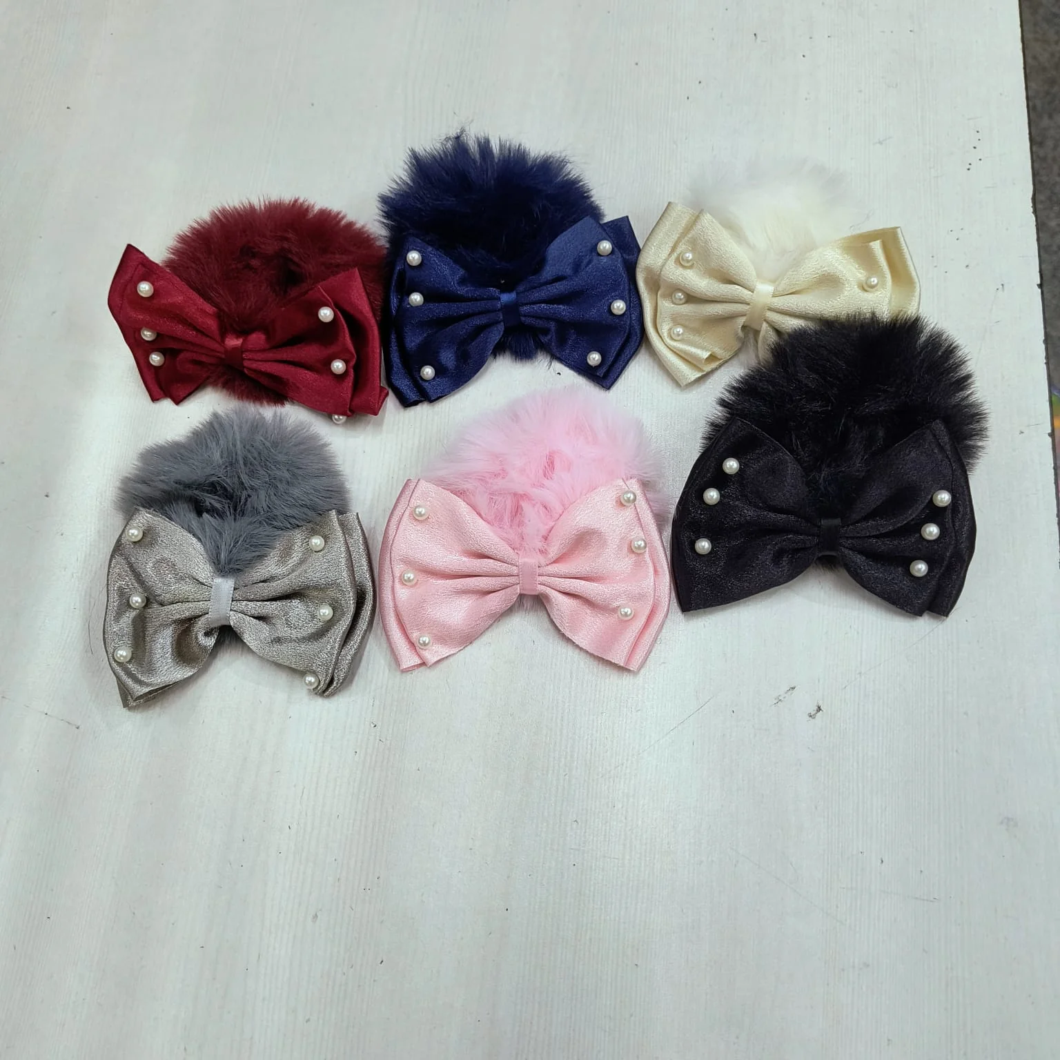 AM1279 BIG Bow Soft Fur Elastic Hair Band With Pearl ,Hair Band for Girls, Women's and Kids Baby Toddlers 1pc - Image 6