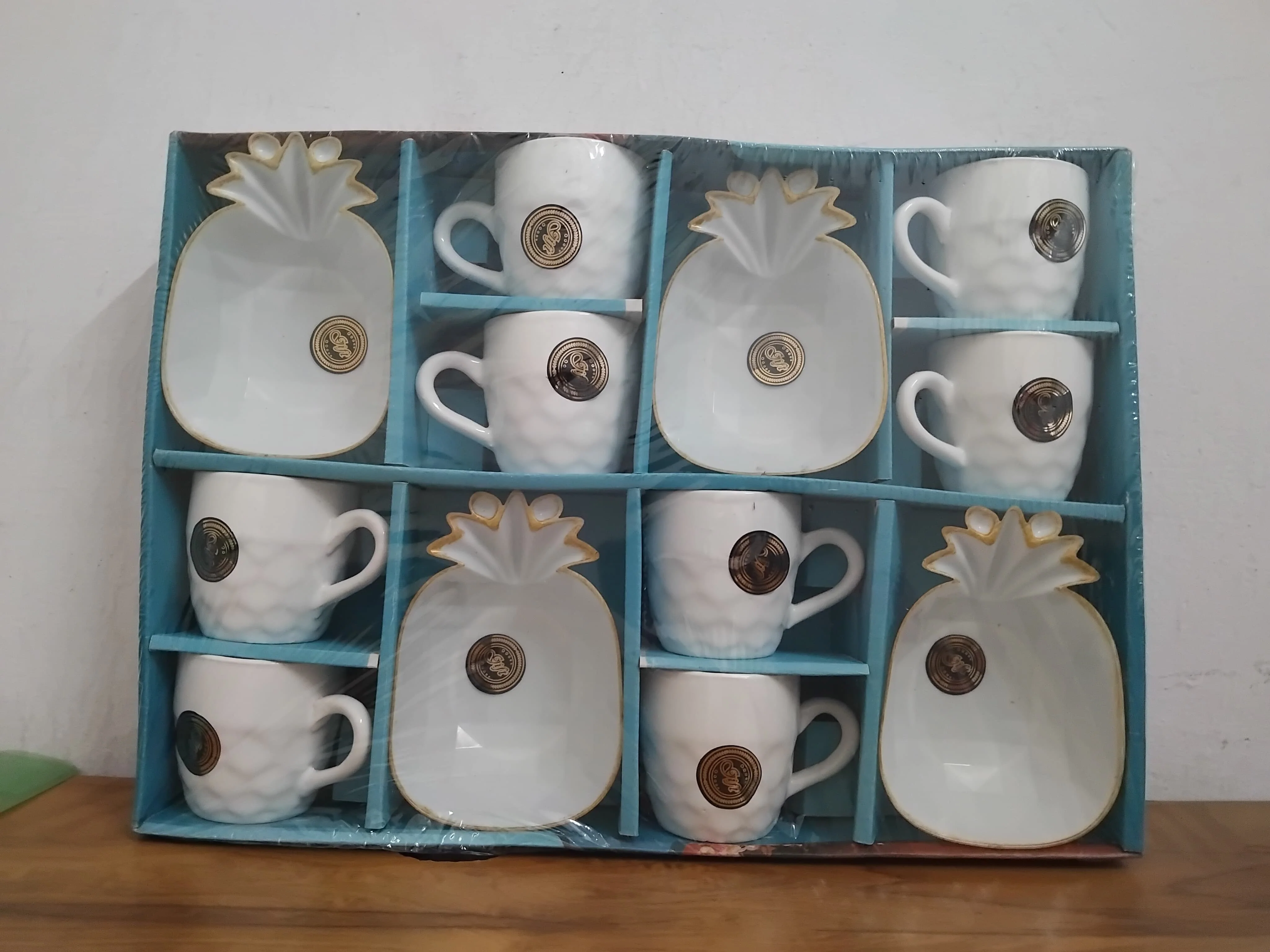 AM3100 Top Junction Snacks Set 8 Piece Ceramic Cup & 4 Piece Plastic Designer Bowls 12 Piece - Image 5