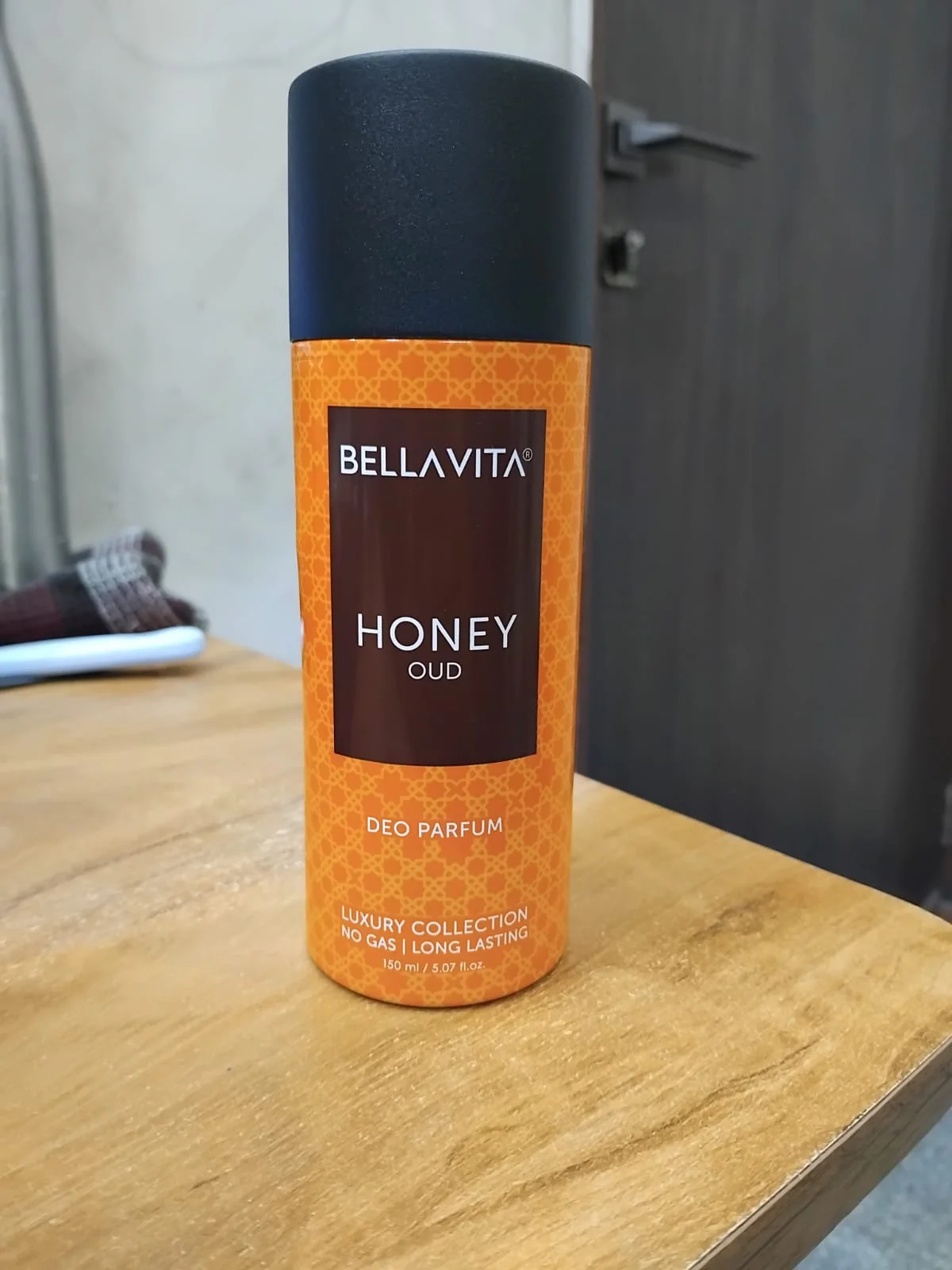 AM2380 Bellavita Honey Oud Body Parfum Deodorant 150ml - Image 5