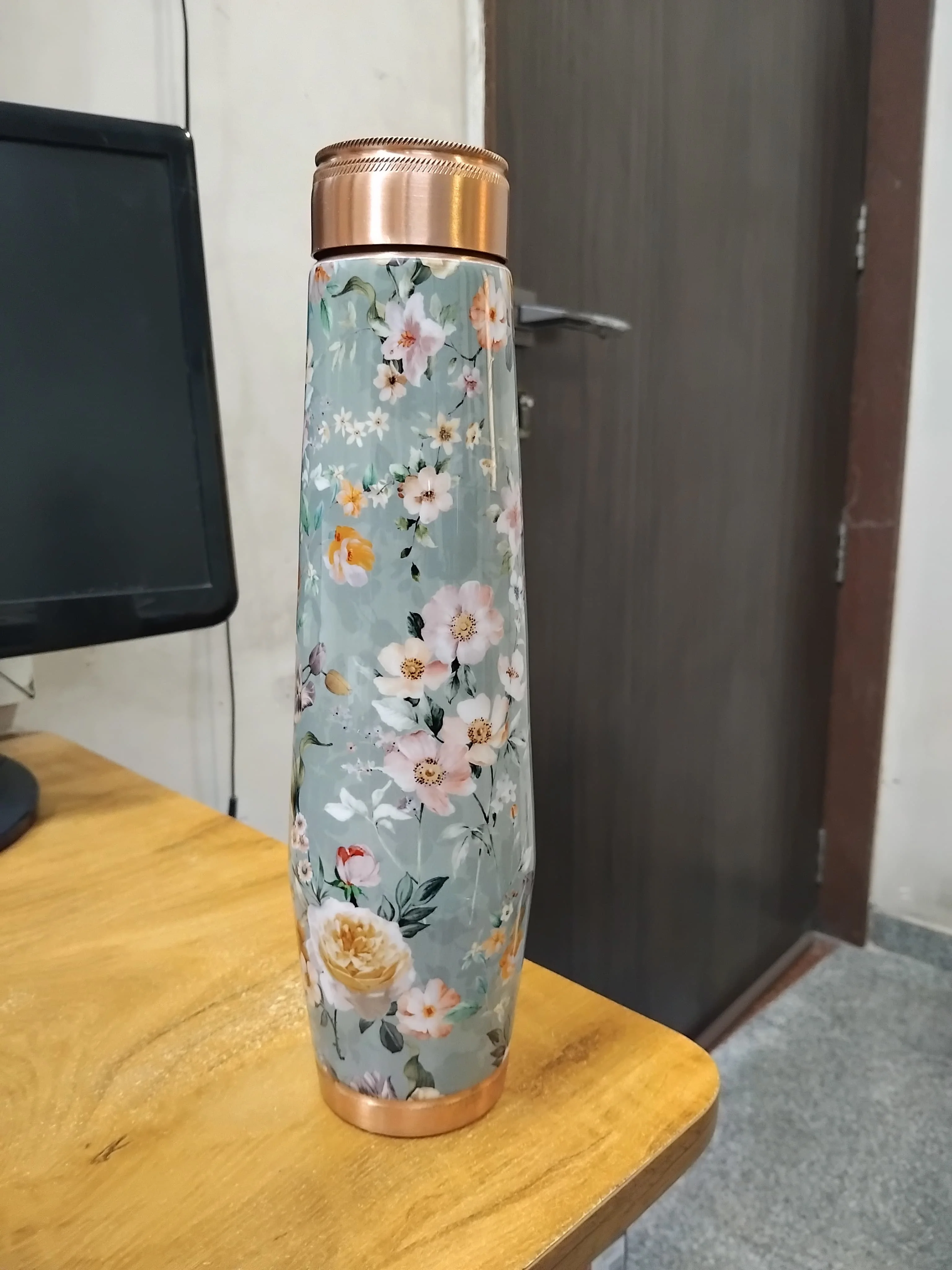 AM2623 Attro Aarogyam Arth Copper Bottle Alice Floral ACB036 1000ml Pack Of 1 Pcs - Image 3