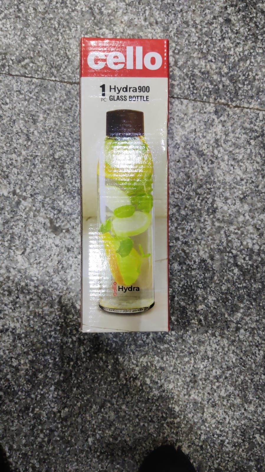 AM2665 CELLO Hydra 900 Glass Fridge Water Bottle with Plastic Cap - Image 8