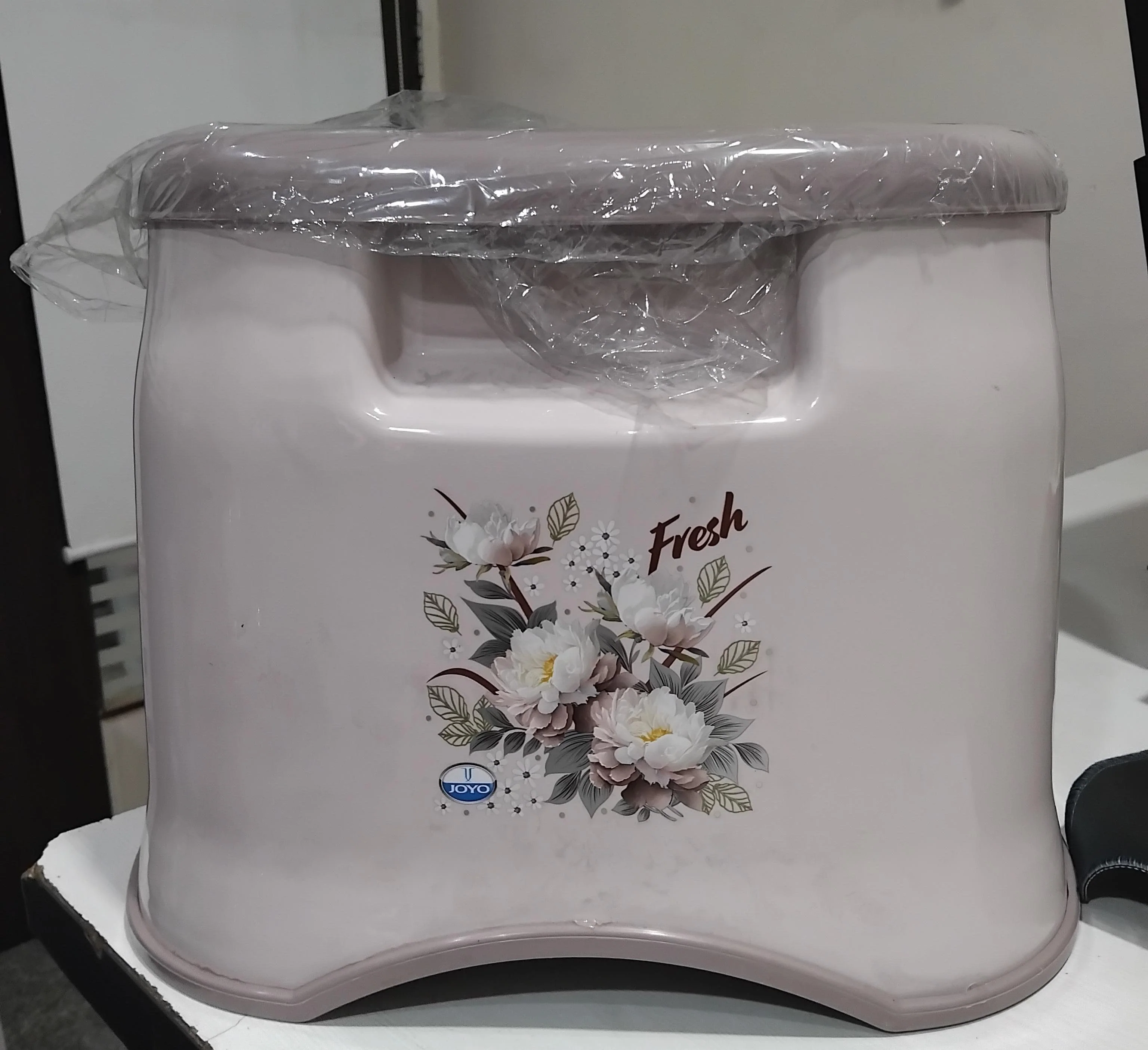 AM2862 JOYO Medium Super Bath Plastic Bathroom Stool - Image 5