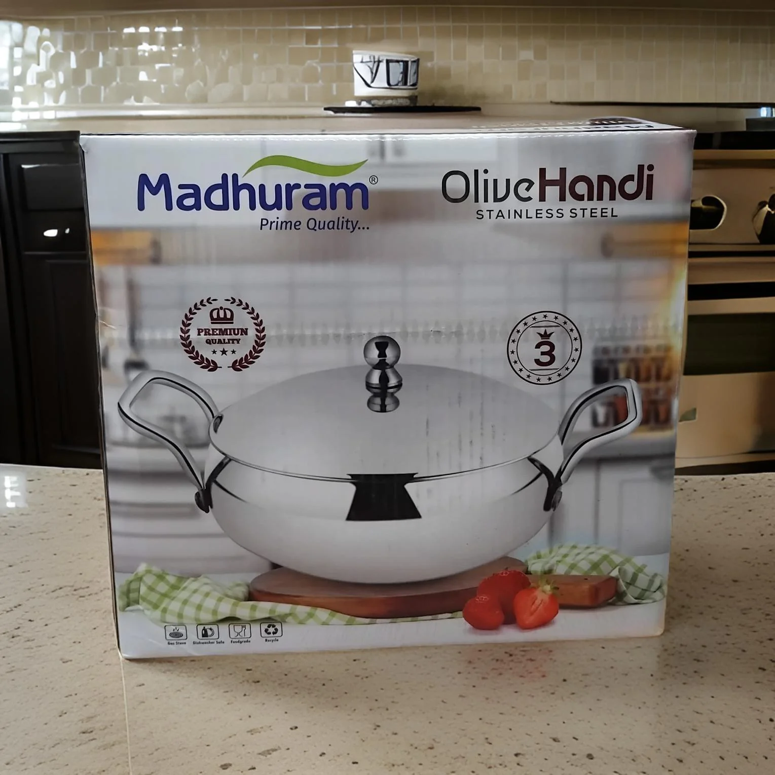AM2946 Madhuram Prime Quality Olive Handi Stainless Steel (3) With Handle 2000ml - Image 4
