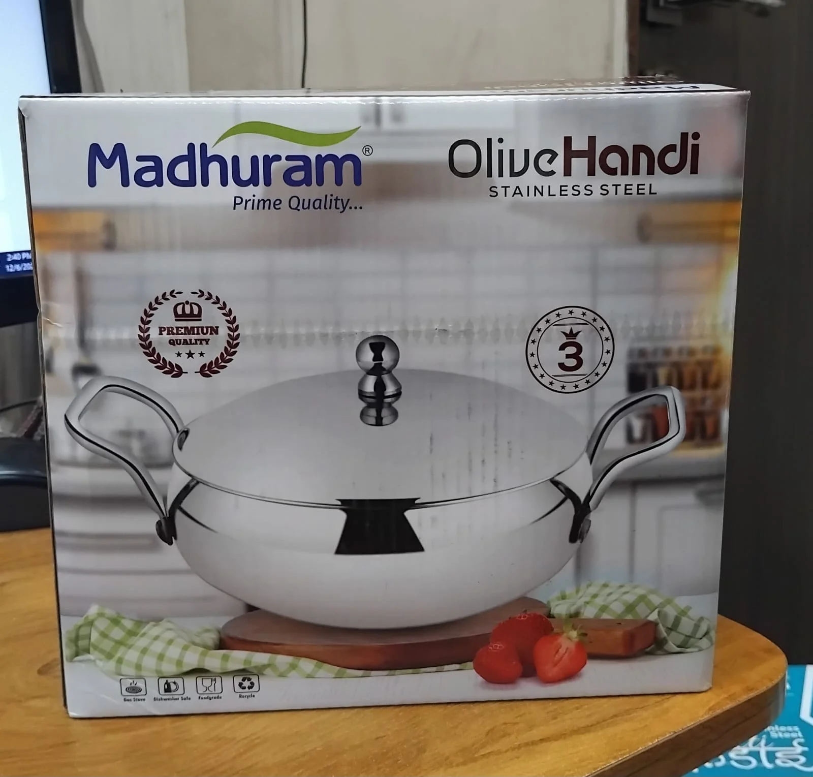 AM2946 Madhuram Prime Quality Olive Handi Stainless Steel (3) With Handle 2000ml - Image 5