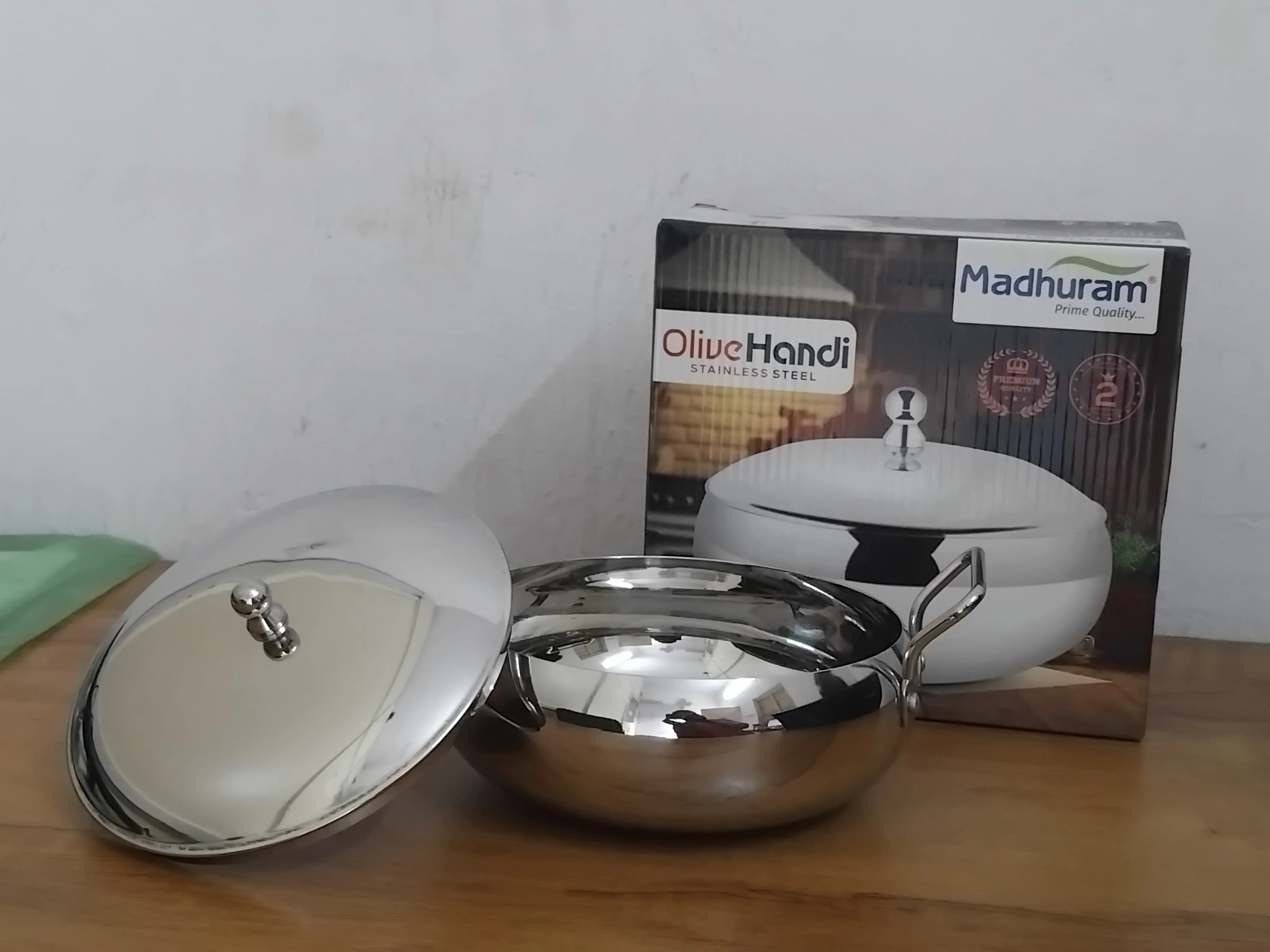 AM2995 Madhuram Prime Quality Olive Handi Stainless Steel (2) With Handle 1 Piece - Image 4