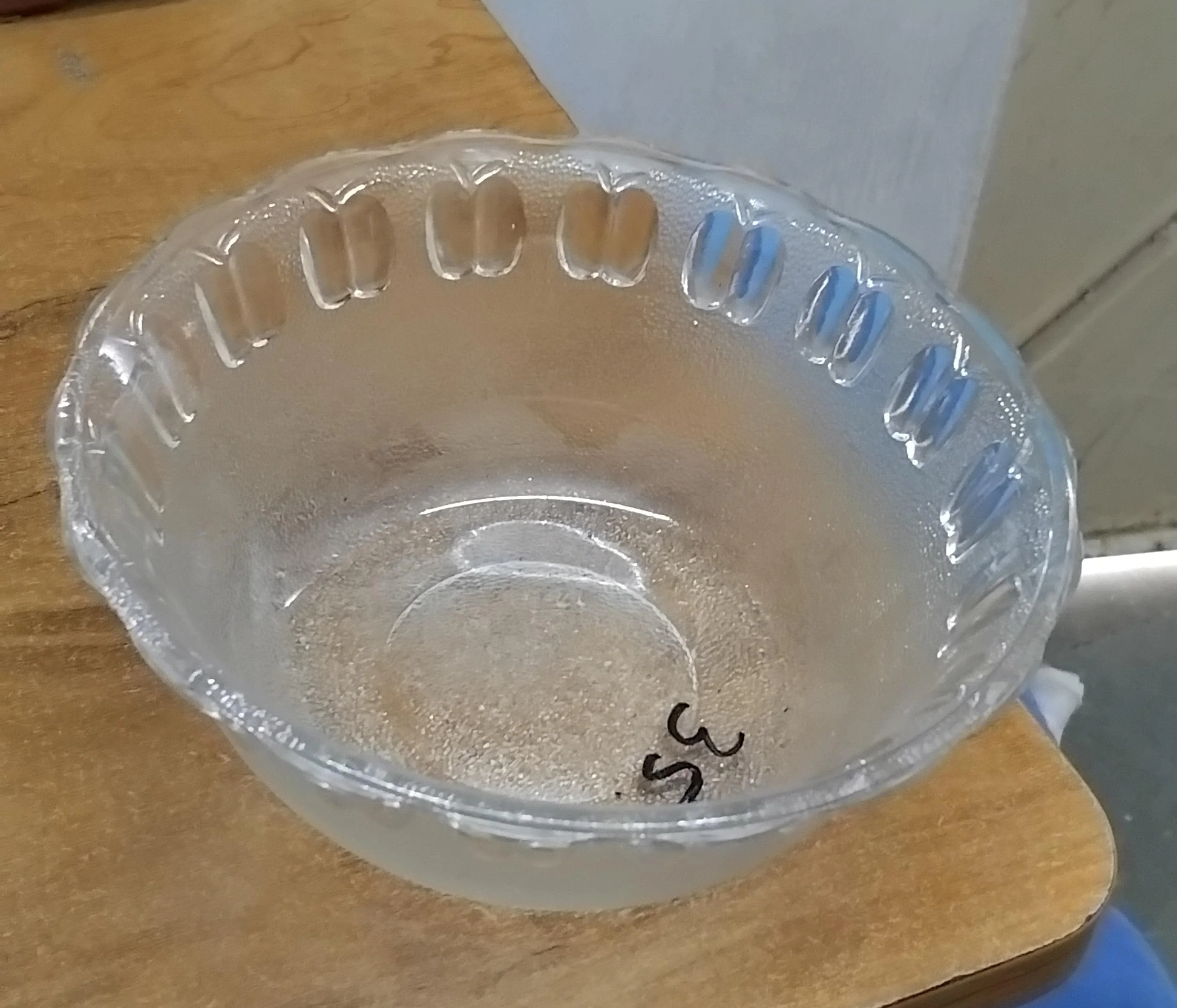 AM3019 Popular Bright Mixing Bowl Fruit Storage Glass Bowl with Decorative Apple Shape Design And Clear Glass Bowls 1 Piece - Image 2