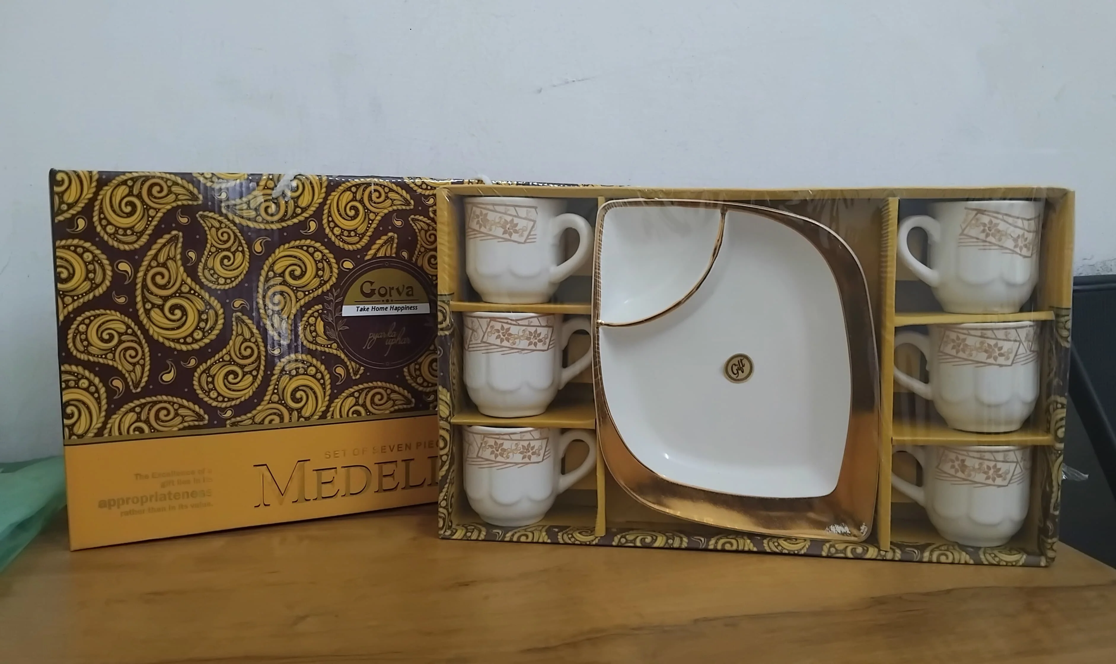 AM3073 Medellin 6 Piece Ceramic Tea/Coffee Cup With Plastic 1 Piece Serving Plate 7 Piece - Image 4