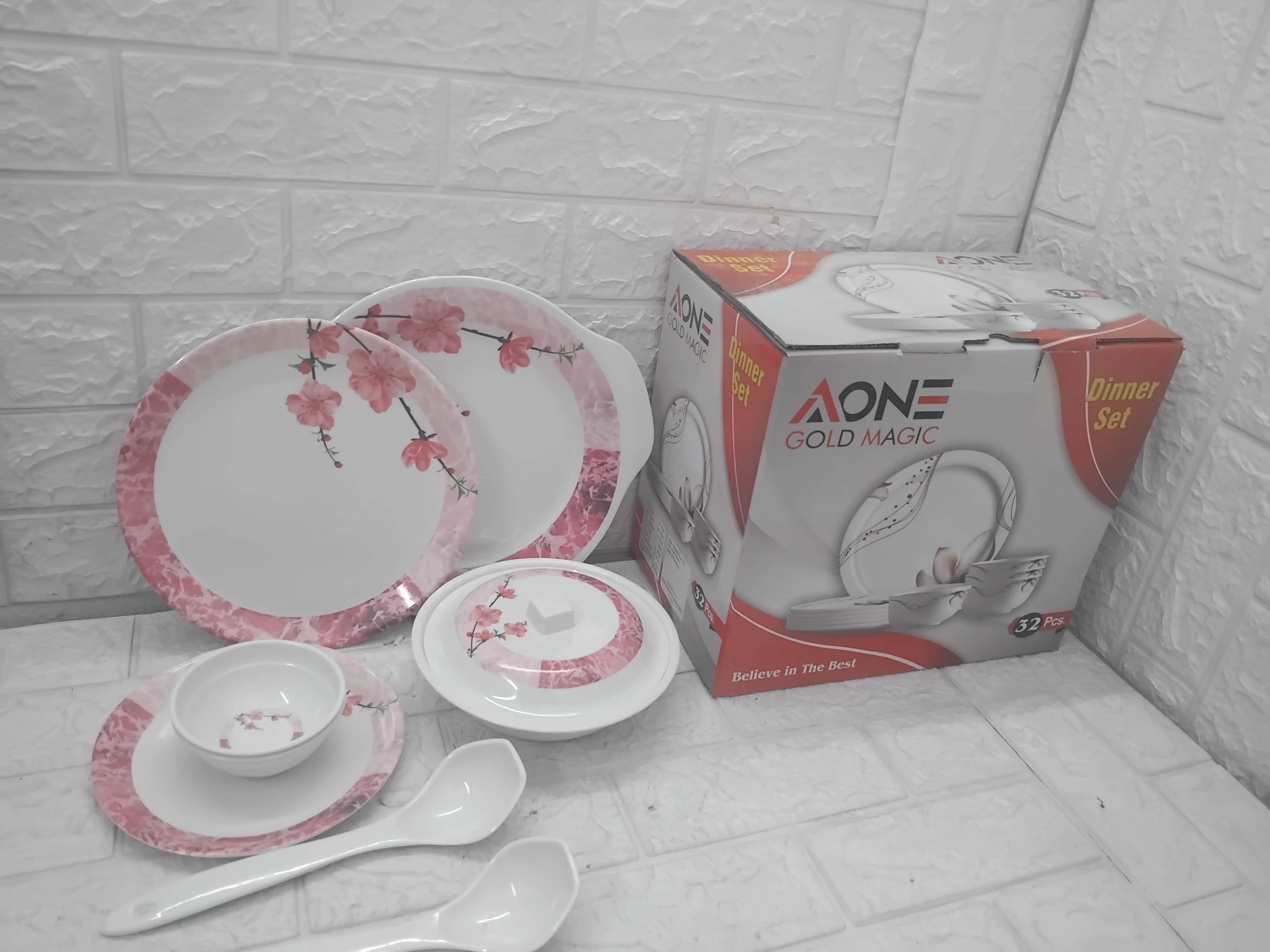 AM3774 Aone Gold Magic dinner set Light Weight Dinner Set of 32 Pcs - Image 2