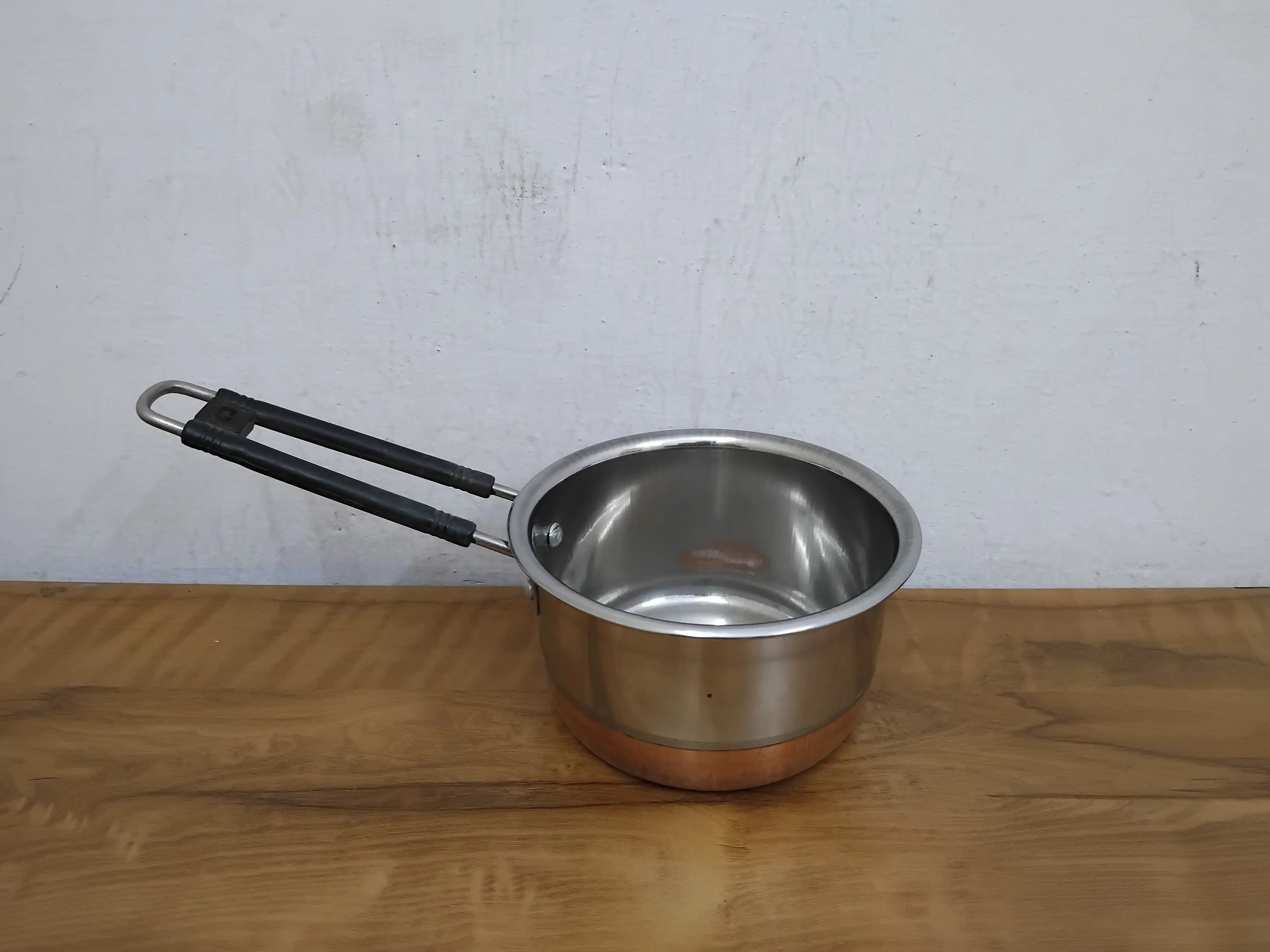AM3102 Sauce Pan (2) Stainless Steel Copper Flat Bottom Sauce Milk Pan Bowl with Plastic Handle - Image 4