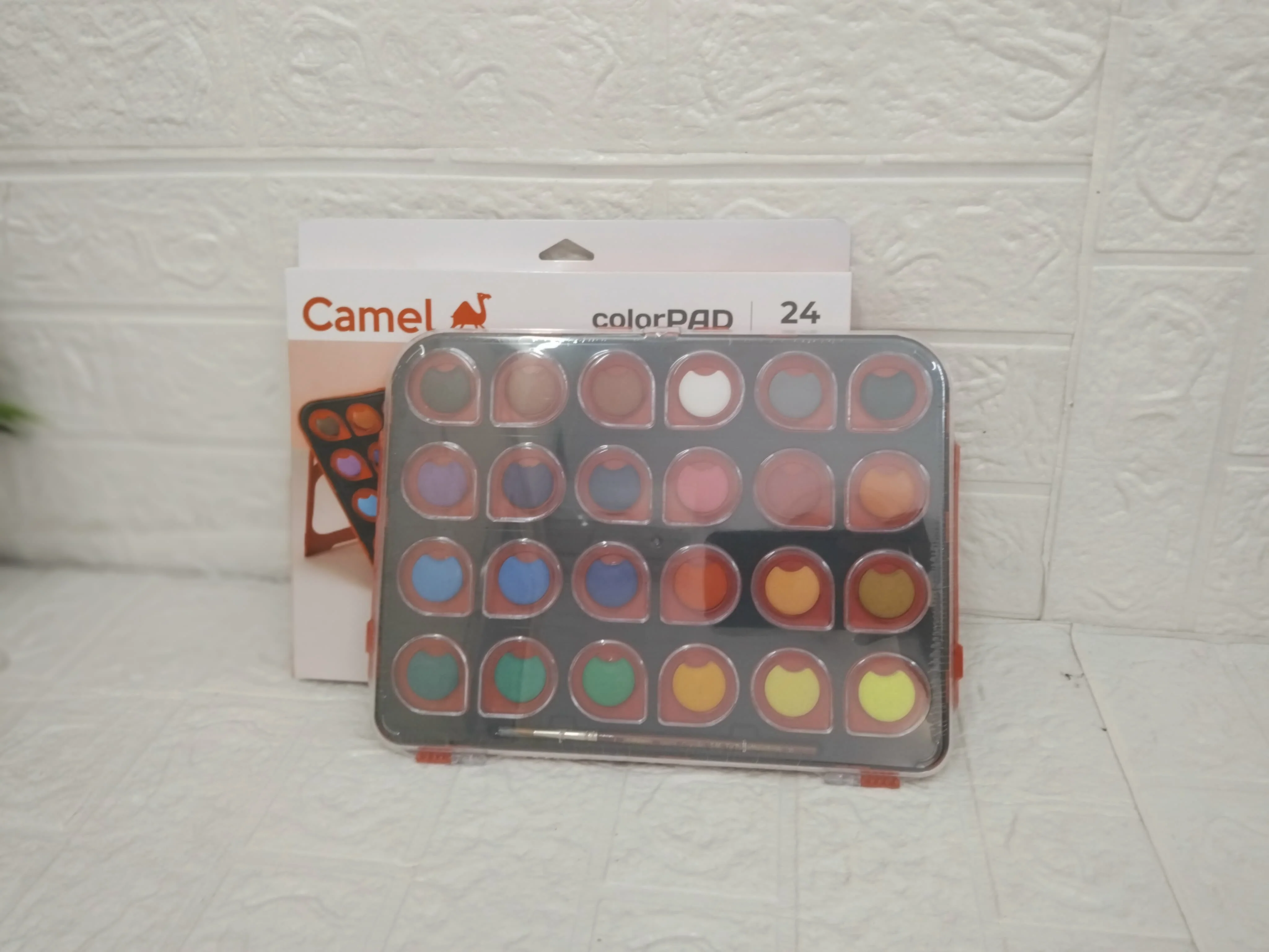 AM3386 Camel ColorPad Watercolor Cake with Paint Brush 24 Shade - Image 6