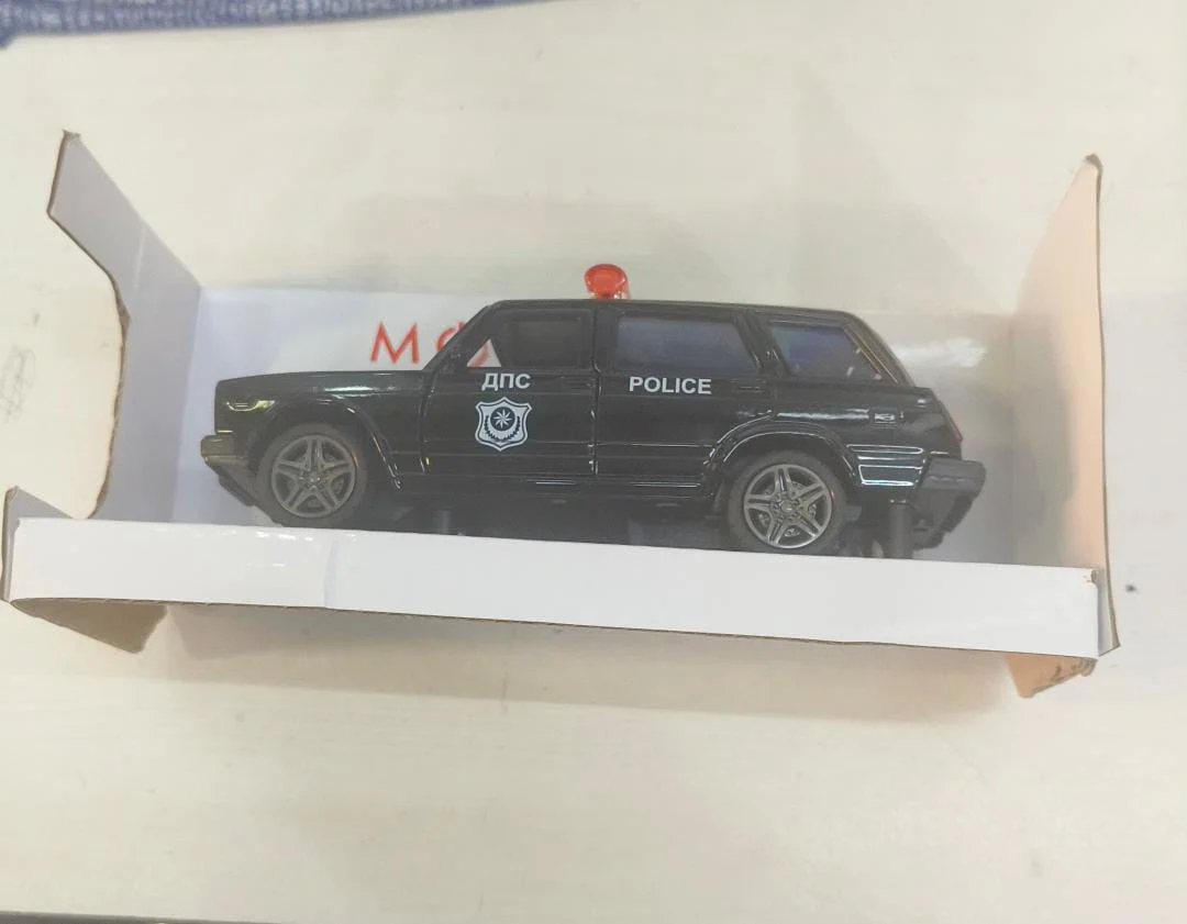 AM3708 Die Cast Metal Car D2879 Pull Back Car Exquisite Model - Image 5