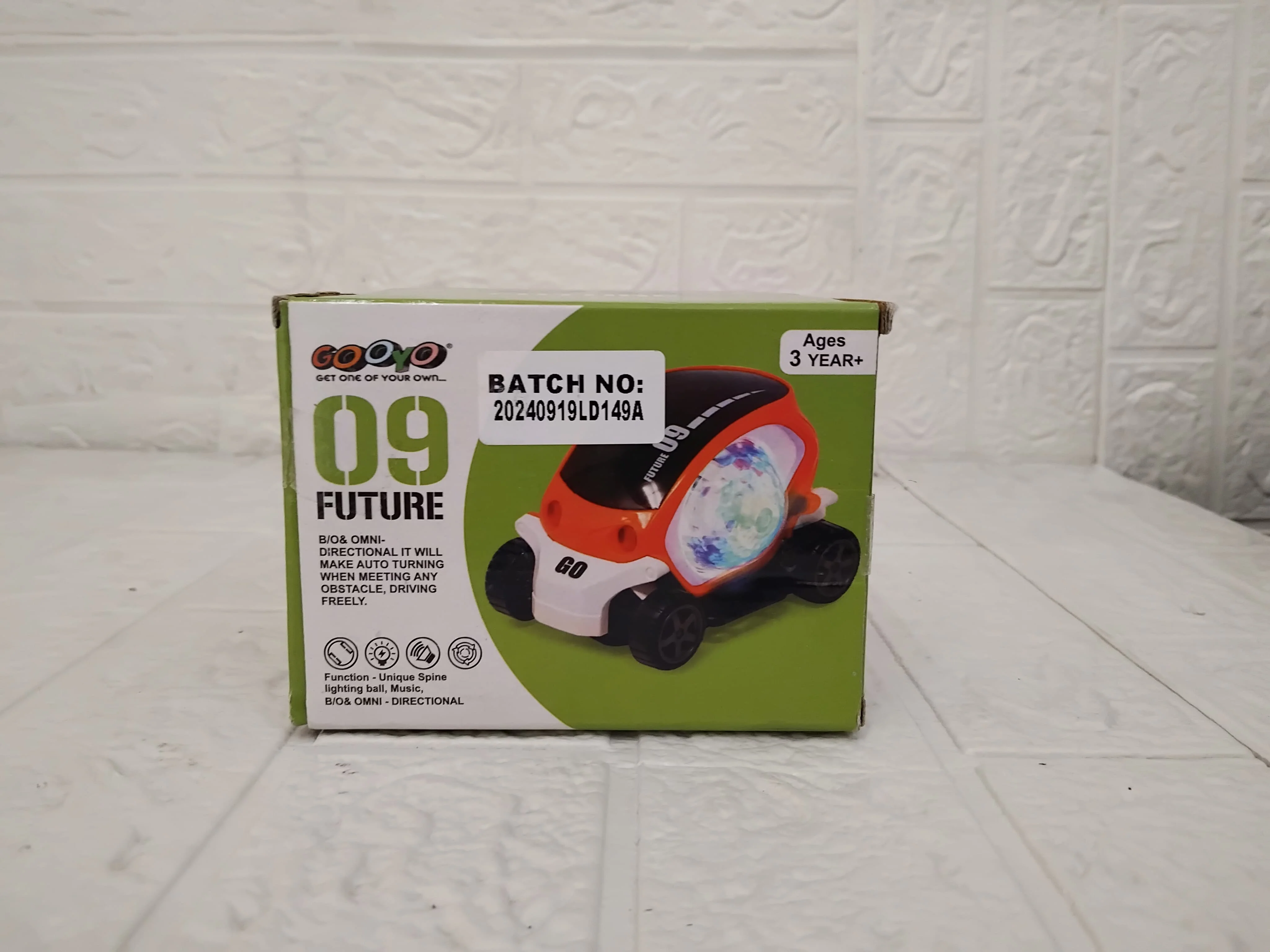 AM3471 09 Future Car 360 Degree Rotating Car Toy - Image 9