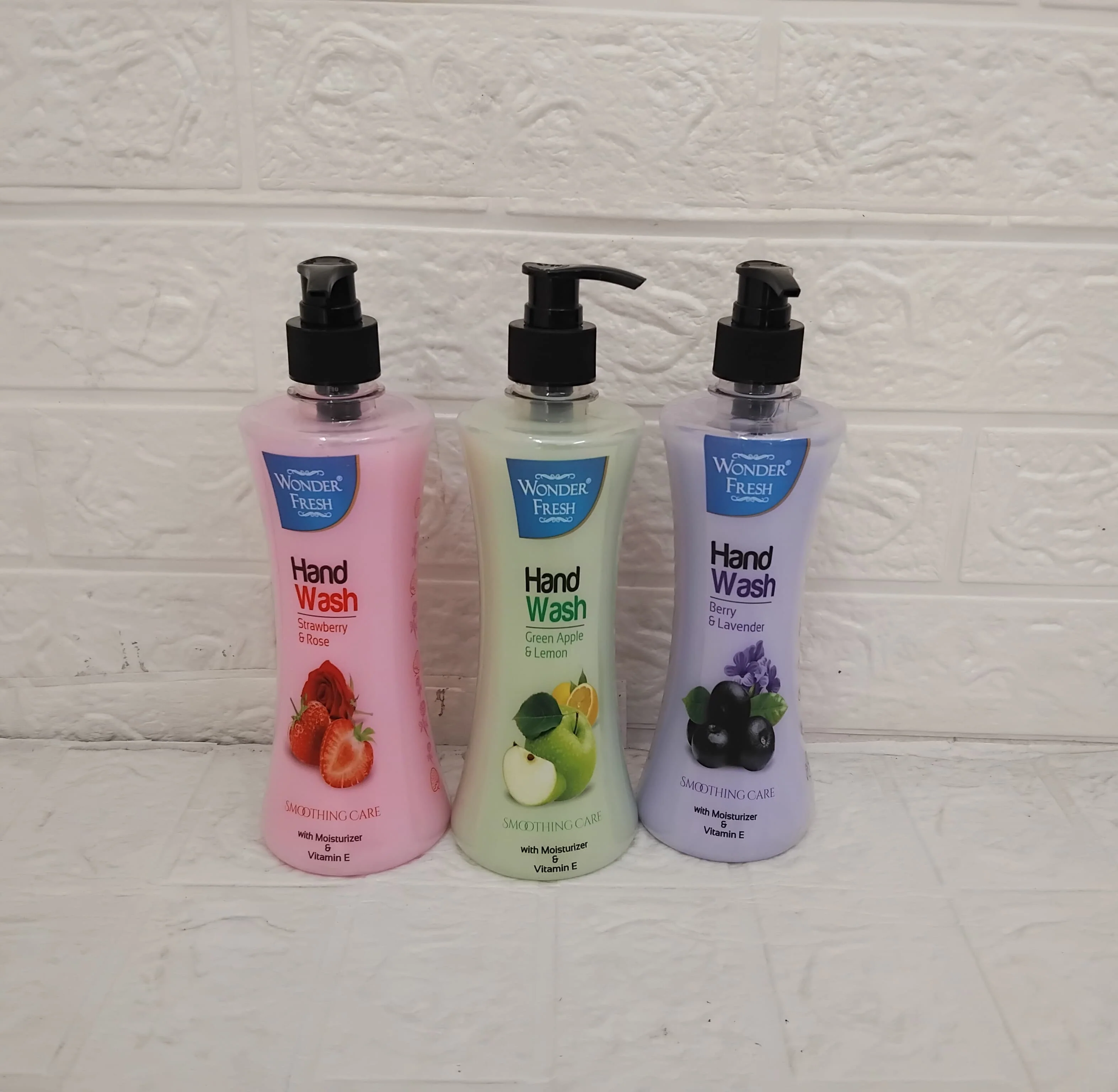 AM3500 Wonder Fresh Mix Flavored Handwash 430ml Bottle with Pump - Image 5