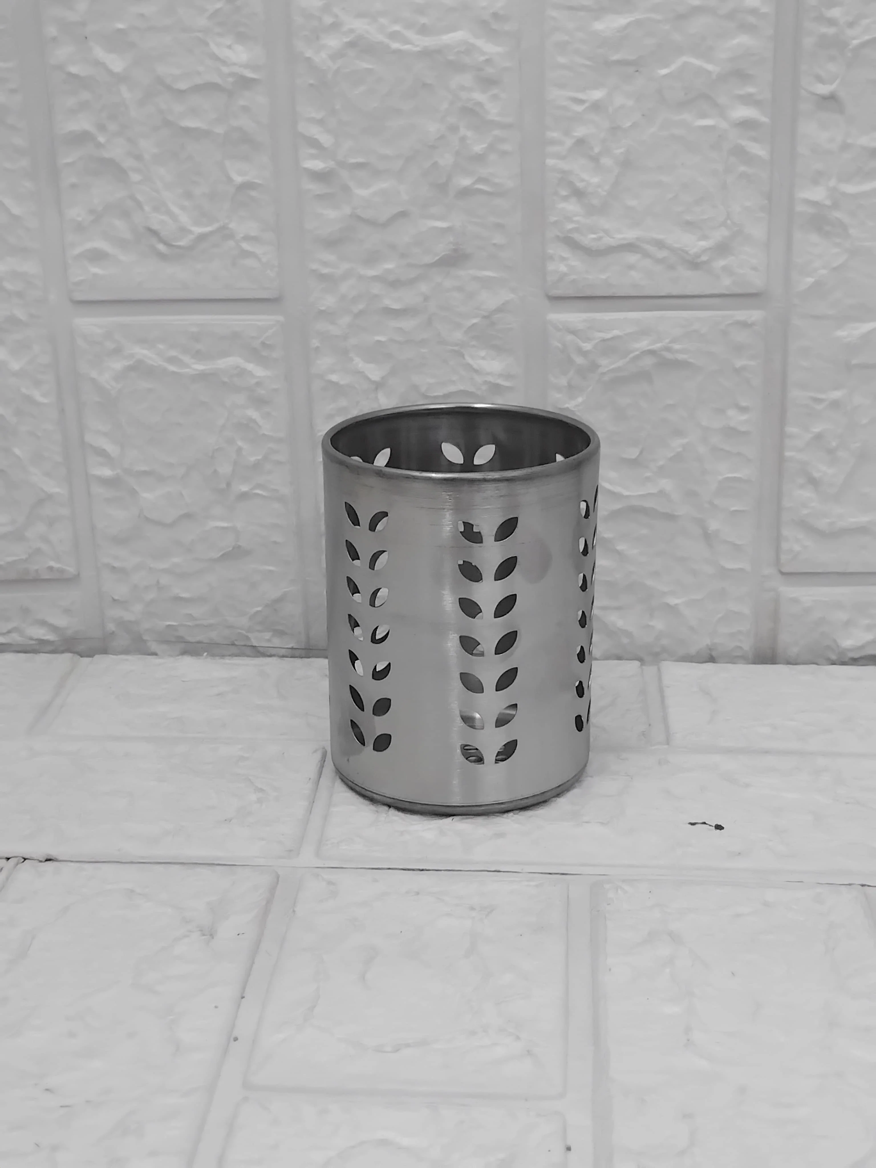 AM3580 SS Multipurpose Round Spoon Stand 11cm - Image 7