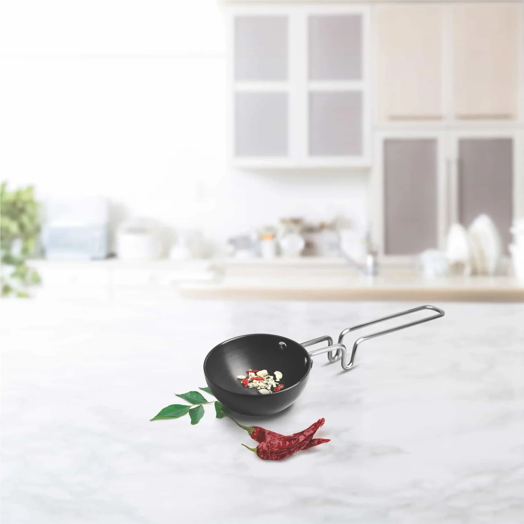 AM3582 Stainless Steel Wired Handle Tadka Pan (Vagharia) - Image 4