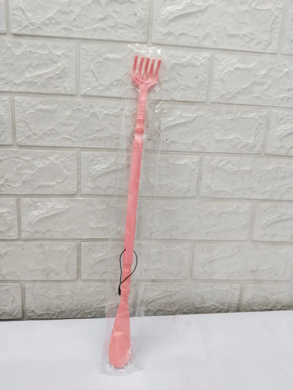 AM5286 Long Hand Scrubber Massage Tool and Shoe Wear Aid - Image 7