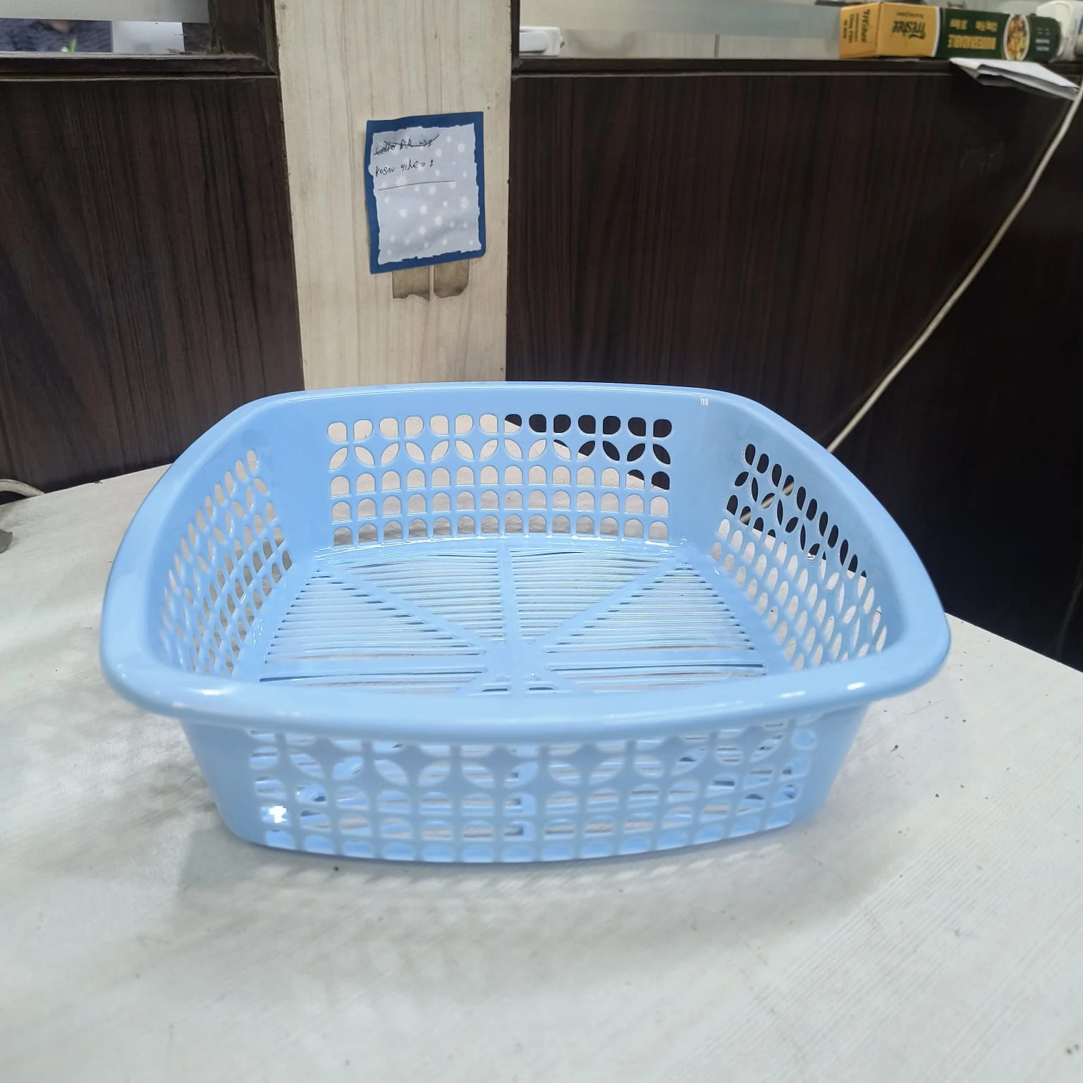 AM5296 Square Plastic Storage Basket 1pc - Image 3