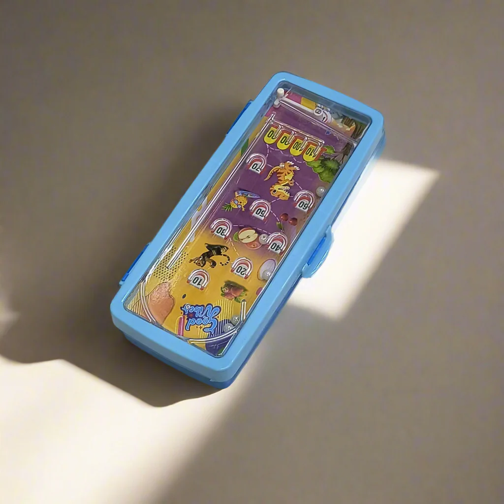 AM5477 Target Pencil Box With Game - Image 5