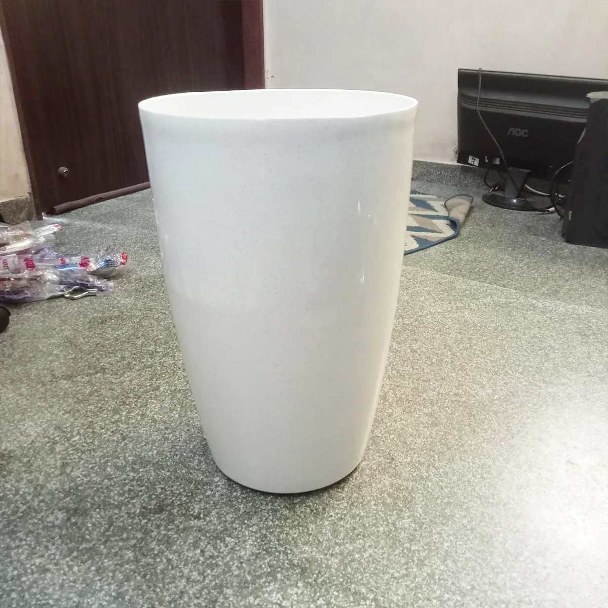 AM5617 Alpha Tower Flower Round Pot (11 Inch x 18 Inch) for home/ office (White) (Pack of 01, Plastic) - Image 7