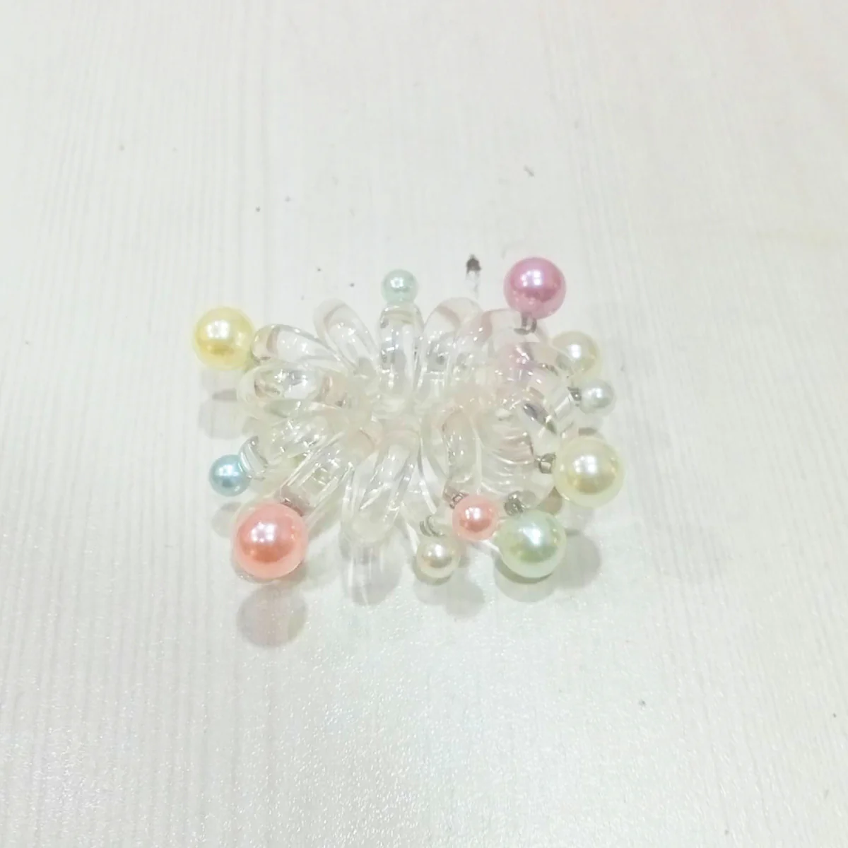 AM5622 Hair Spring Rubber Band with pearl Spiral Stone For Girls and Women Hair Rings Slinky,Spiral Hair Rubber Band [Pack of 1, MultiColour] - Image 4