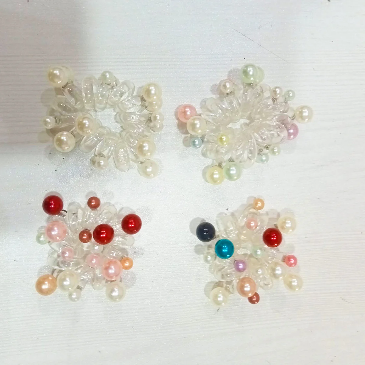 AM5622 Hair Spring Rubber Band with pearl Spiral Stone For Girls and Women Hair Rings Slinky,Spiral Hair Rubber Band [Pack of 1, MultiColour] - Image 5