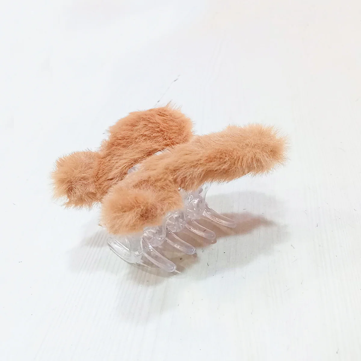 AM5629 Butterfly Elegant Stain Fluffy Hair Holders, Vintage Furry Clutchers for Women Girls (Multicolour, Pack of 1) - Image 7