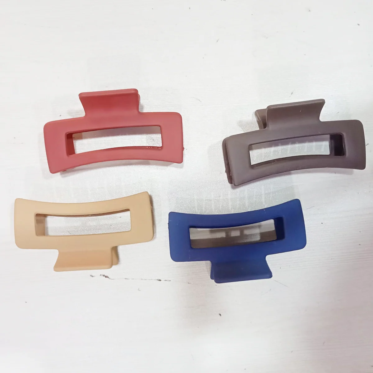 AM5630 Jumbo Hair Rectangular Claw Clips for Women and Girls - (Pack of 1 Pc, Multicolour) - Image 6