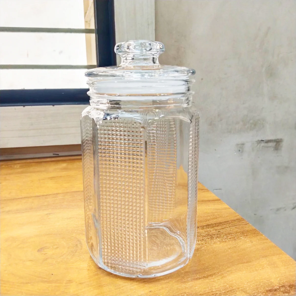 AM5677 CELLO Bloom Storage Glass Jar (1300ml) for Cookie Jar, with Air Tight for Kitchen Dried Masala (Pack 1) - Image 6