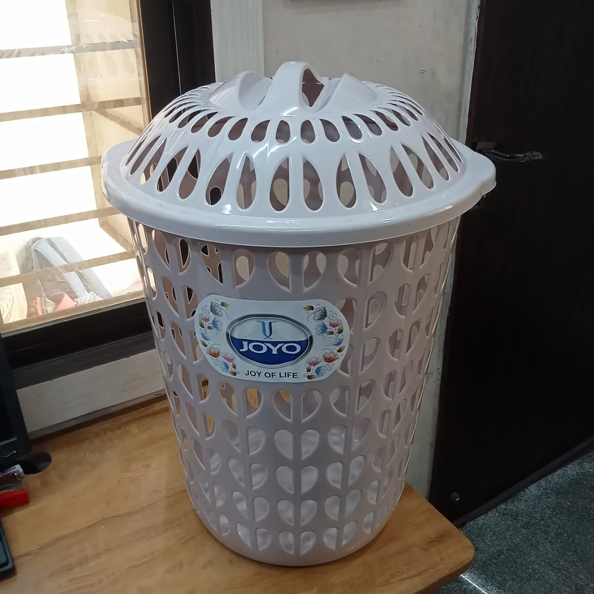 AM5749 JOYO Round Plastic Marvel Laundry Basket (Small) - Image 5