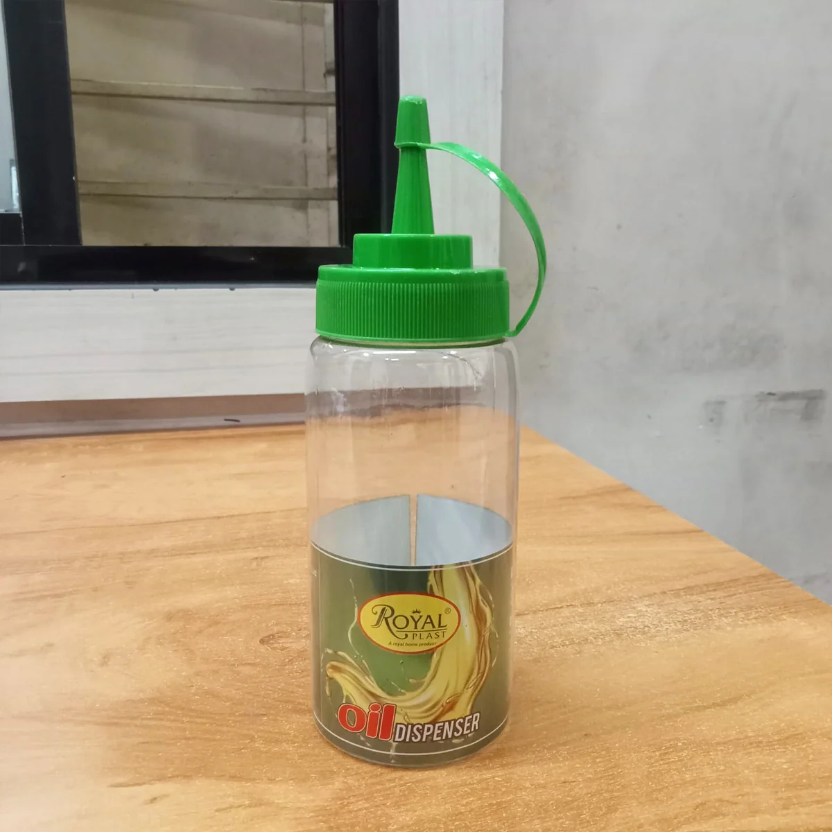 AM5788 Plastic Transparent Oil Dispenser - Cooking Oil Dispenser Bottle - Image 3