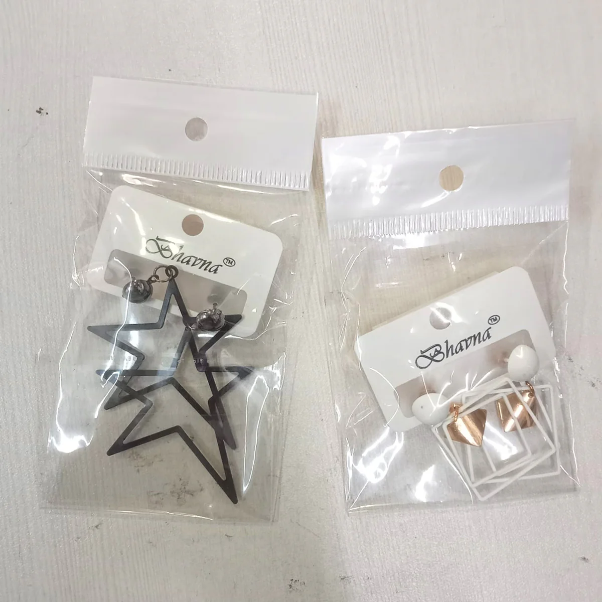 AM5881 Multidesign Trendy Long Drop Earrings for Women & Girls – Pack of 1 Pair - Image 6