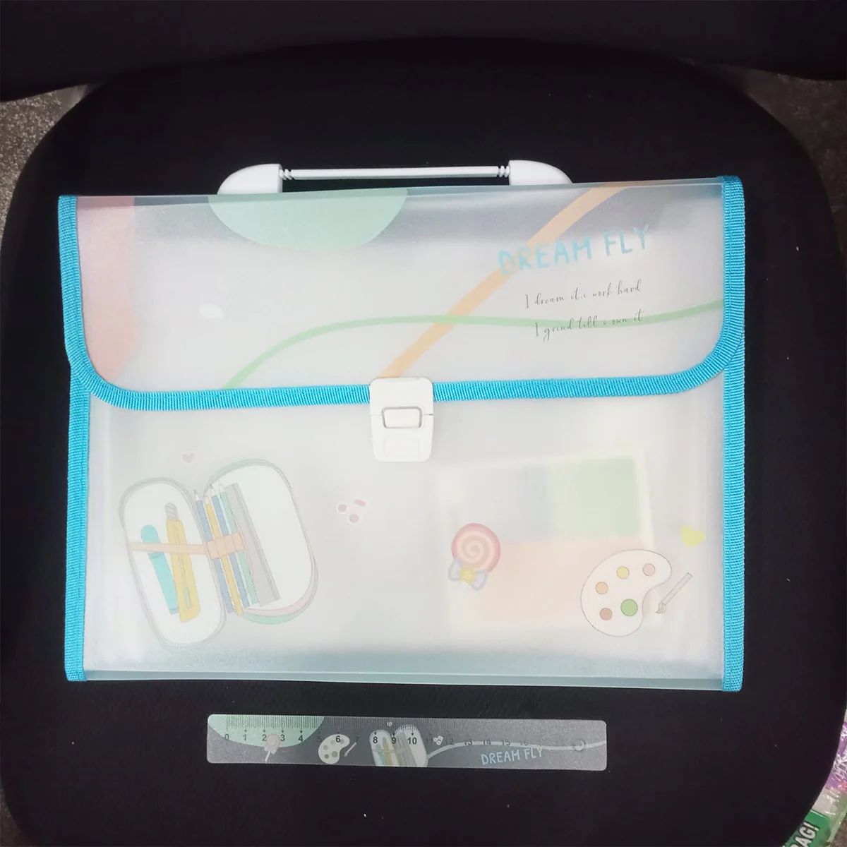 AM5899 Transparent Expanding File Folder with 12 Pockets, Handle, and Buckle (33x25cm) - Image 4