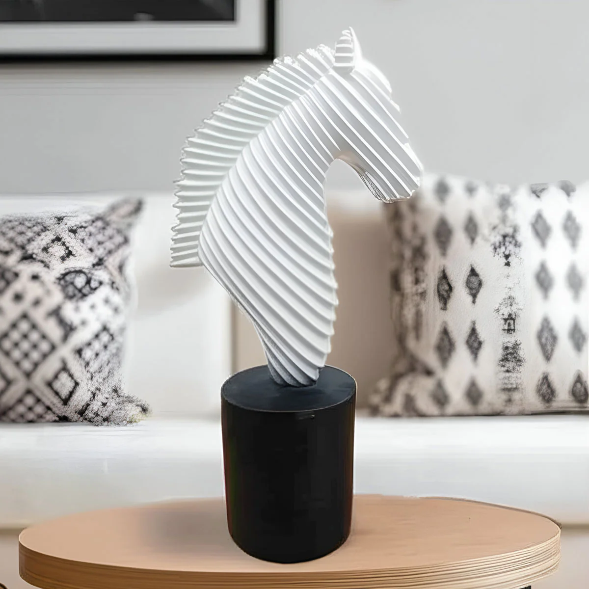 AM5938 Modern Decorative Horse Head Sculpture - Pack of 1 - Image 3